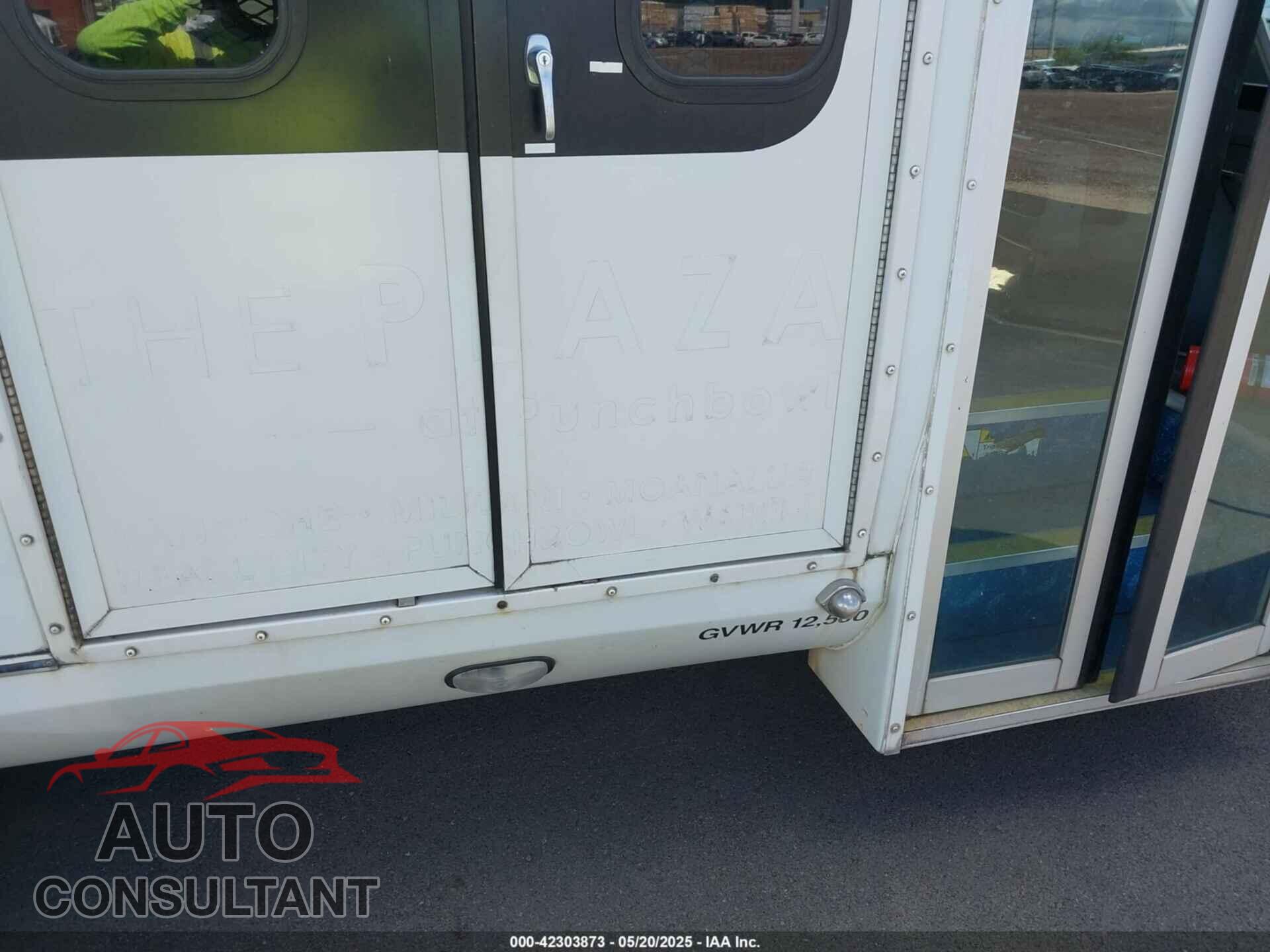 FORD E-350 CUTAWAY 2013 - 1FDEE3FL6DDB03315
