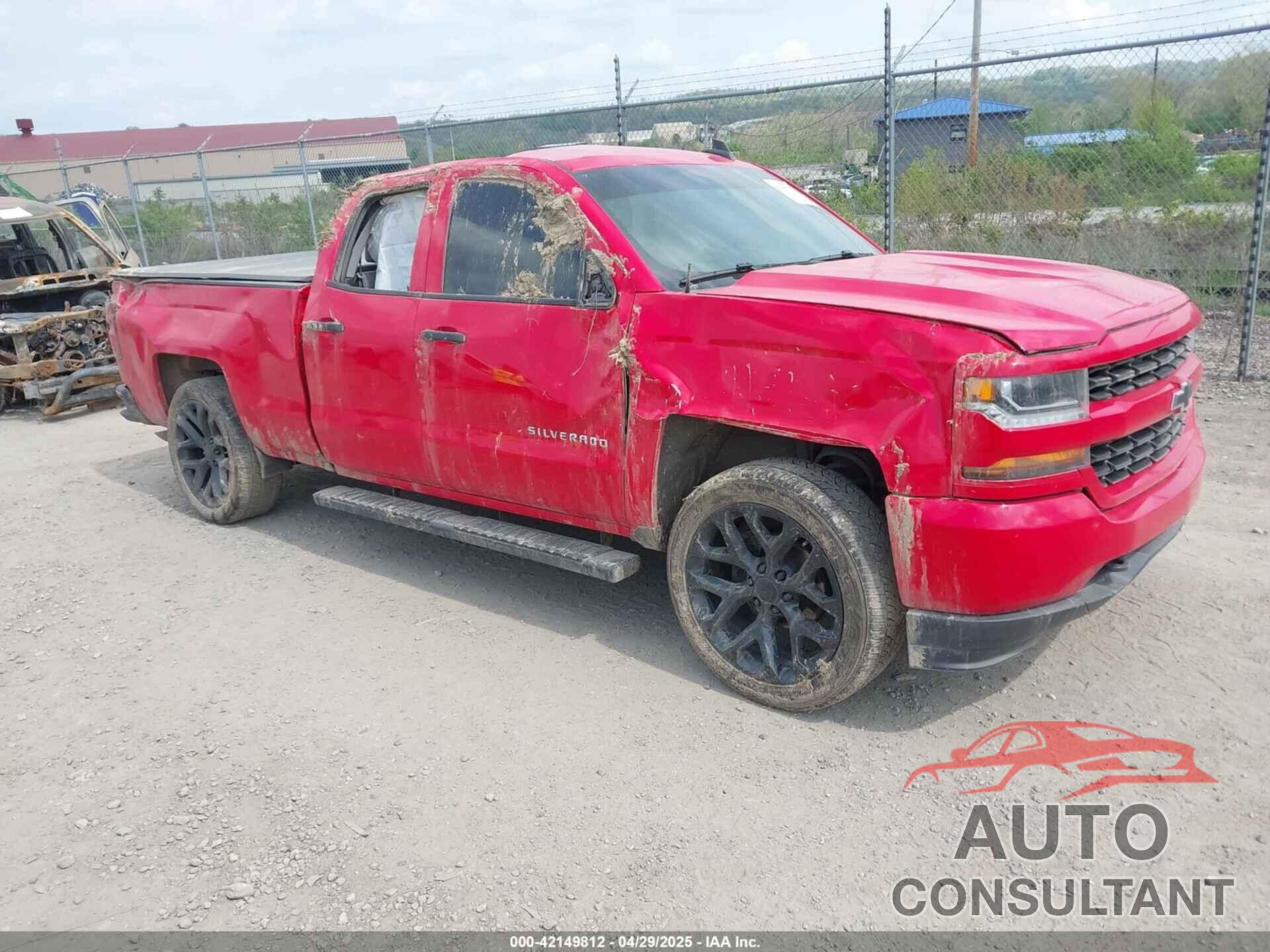CHEVROLET SILVERADO 1500 2018 - 1GCVKPEH0JZ212305