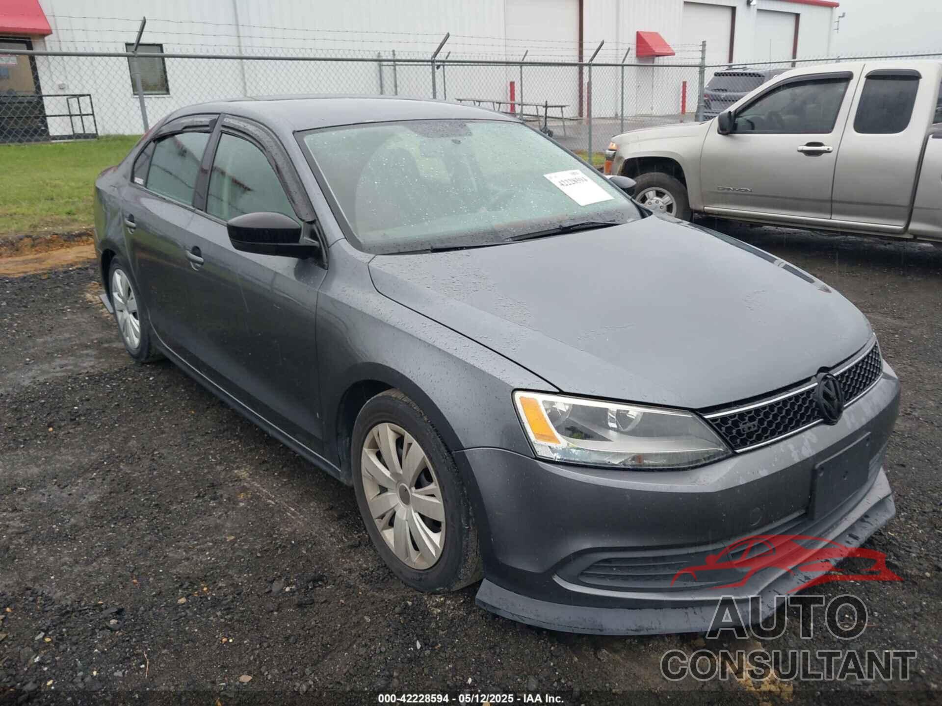 VOLKSWAGEN JETTA 2011 - 3VW2K7AJ4BM323421