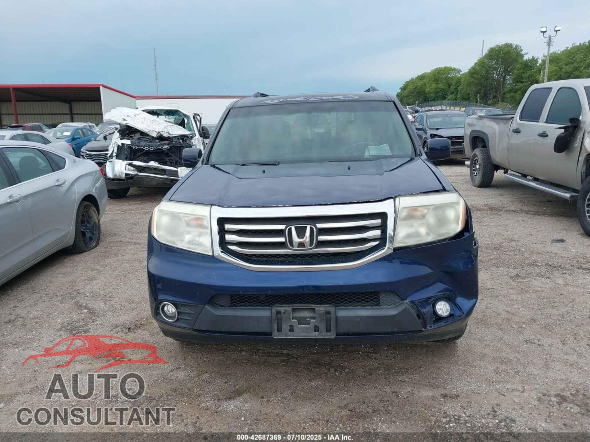 HONDA PILOT 2013 - 5FNYF4H64DB058461