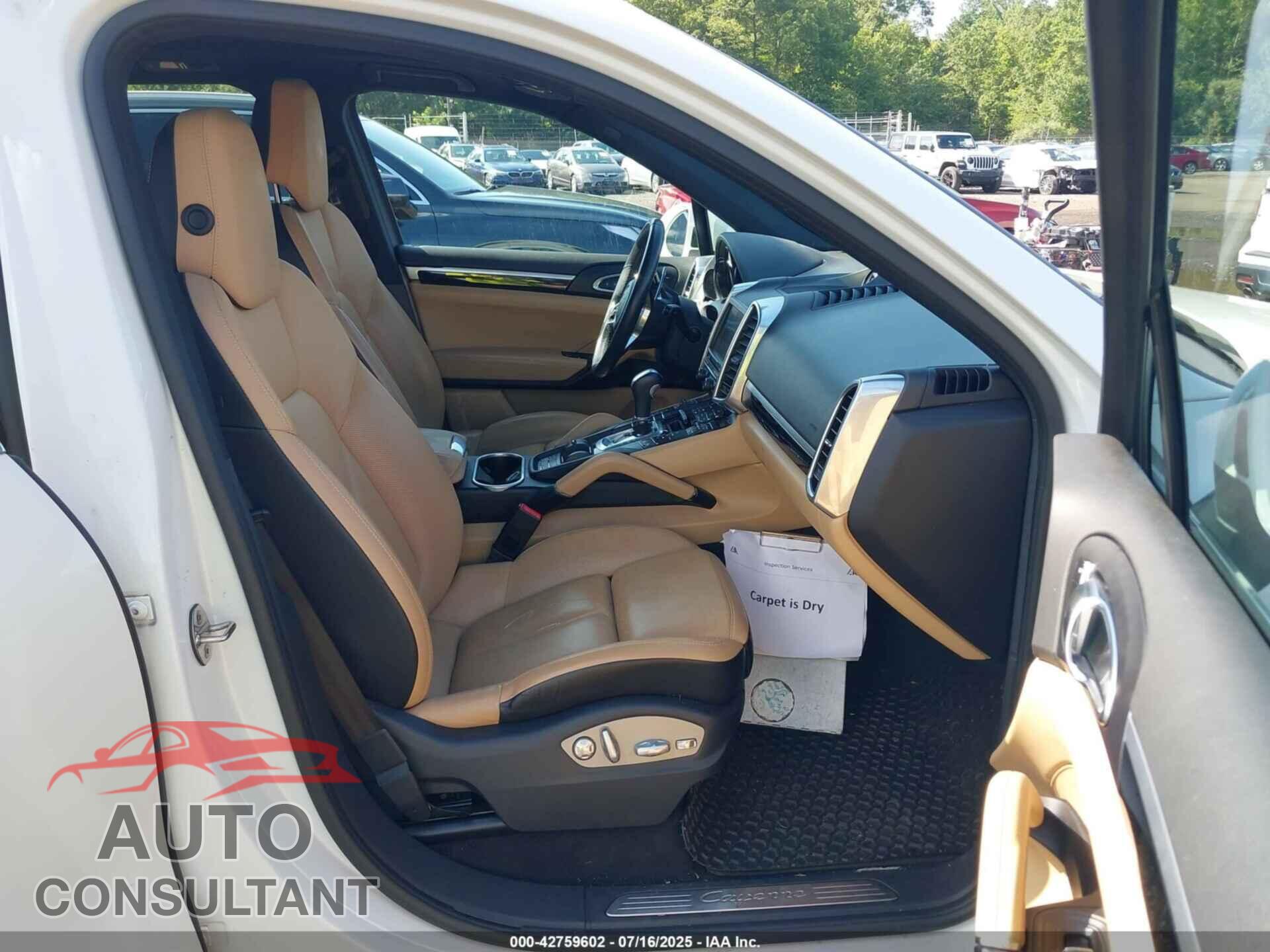PORSCHE CAYENNE 2016 - WP1AA2A29GKA09130