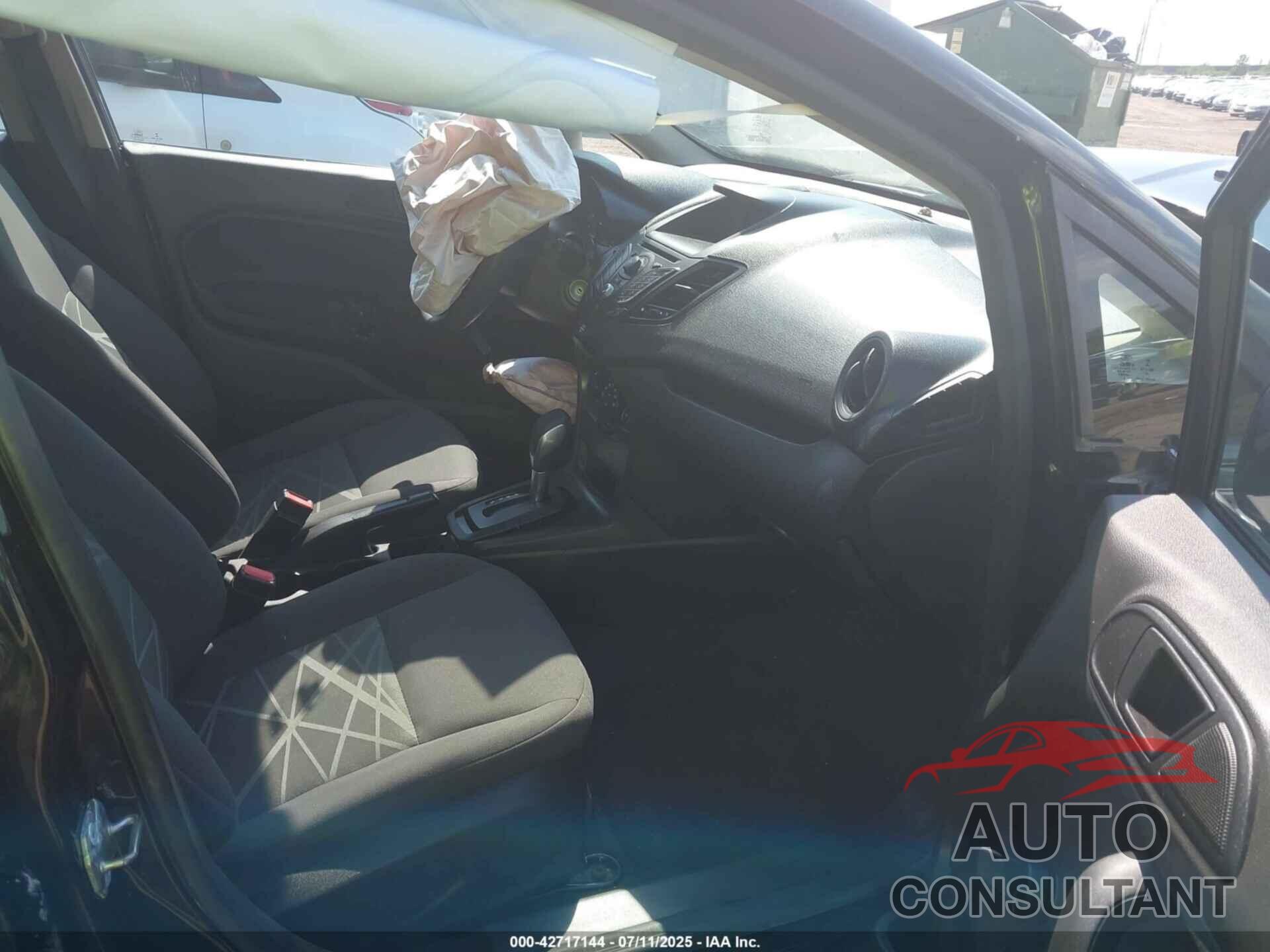 FORD FIESTA 2015 - 3FADP4AJ3FM110399