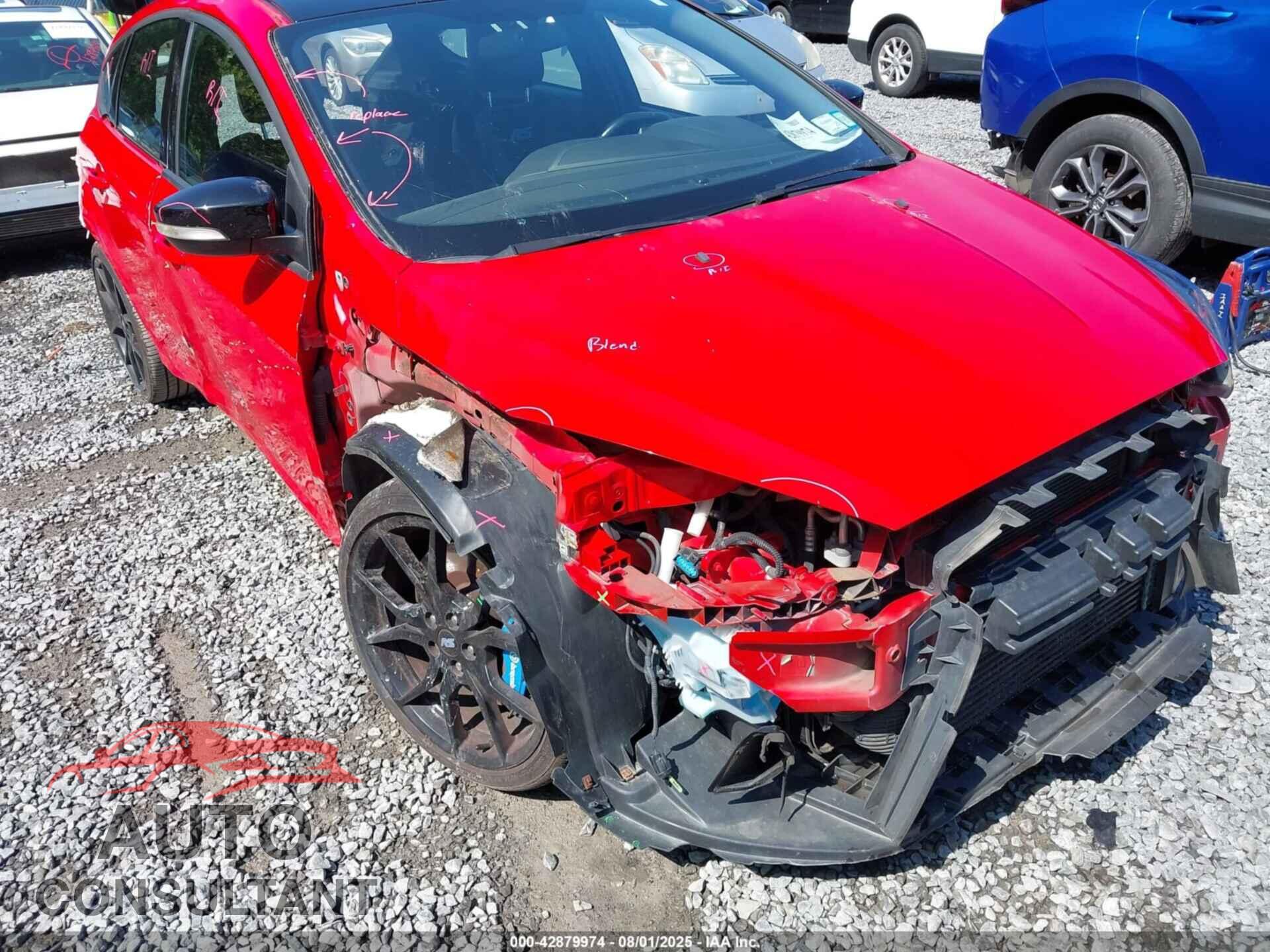 FORD FOCUS RS 2018 - WF0DP3TH7J4127724