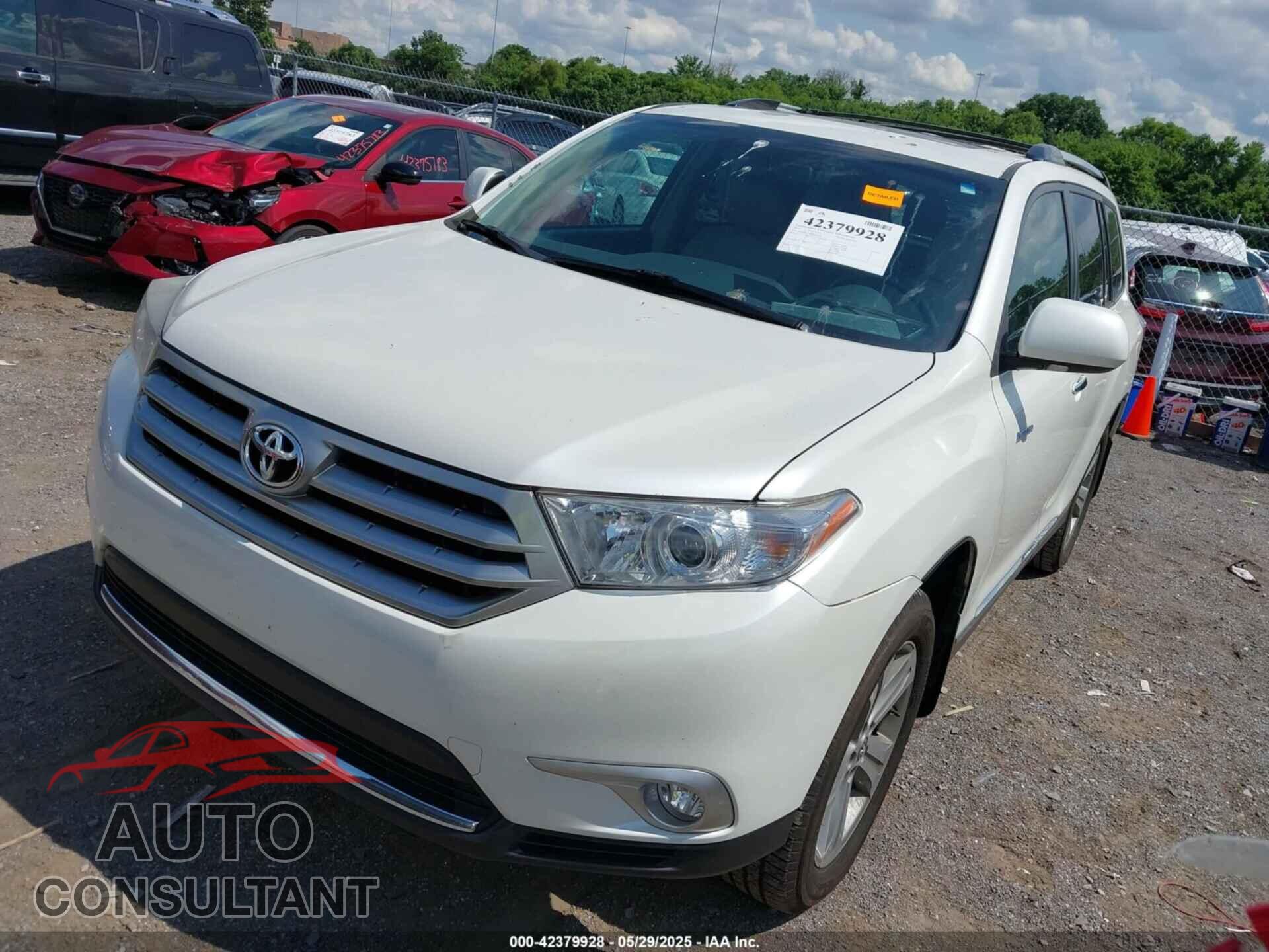 TOYOTA HIGHLANDER 2013 - 5TDDK3EH8DS250360