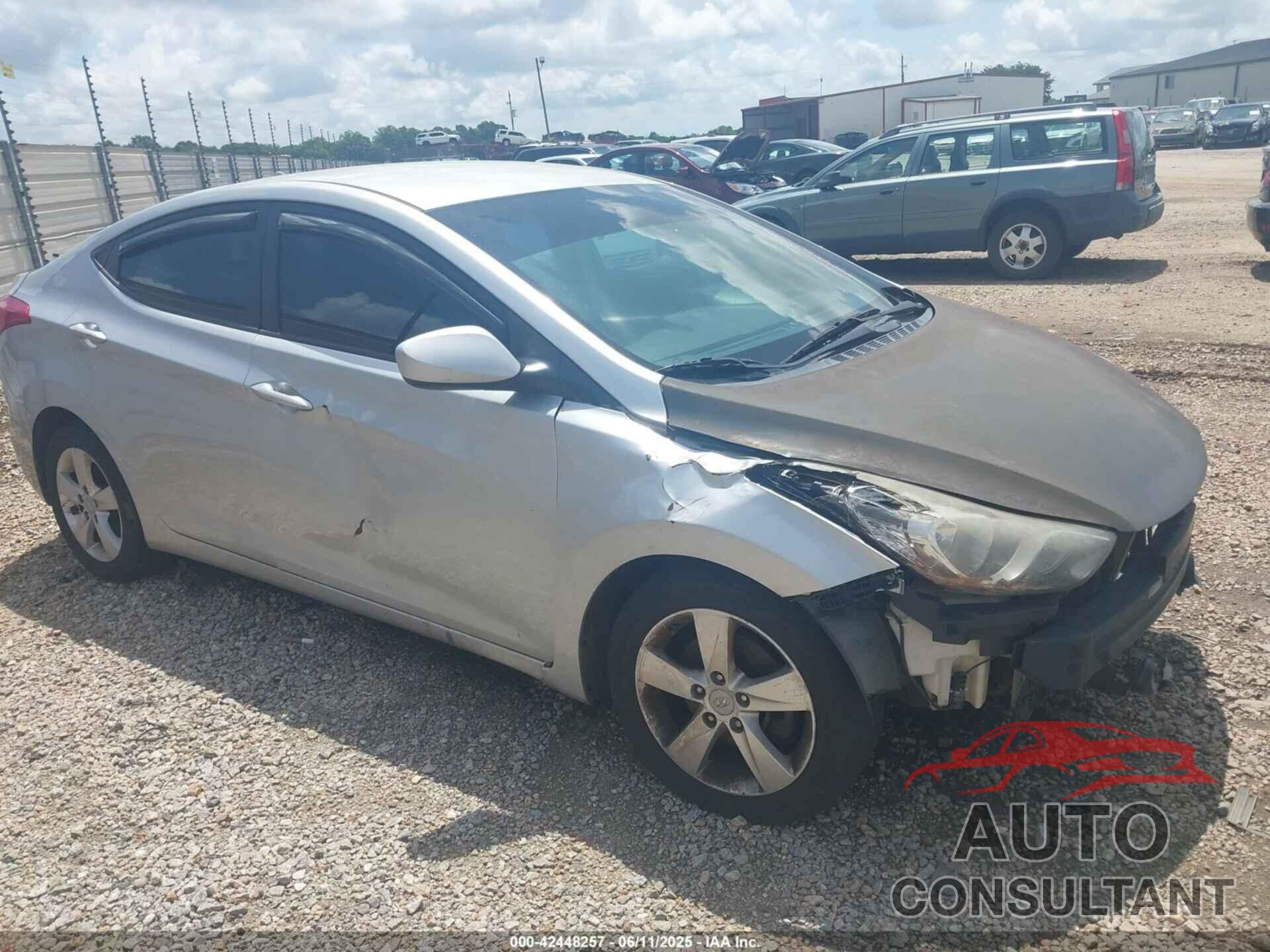 HYUNDAI ELANTRA 2013 - 5NPDH4AE9DH242760