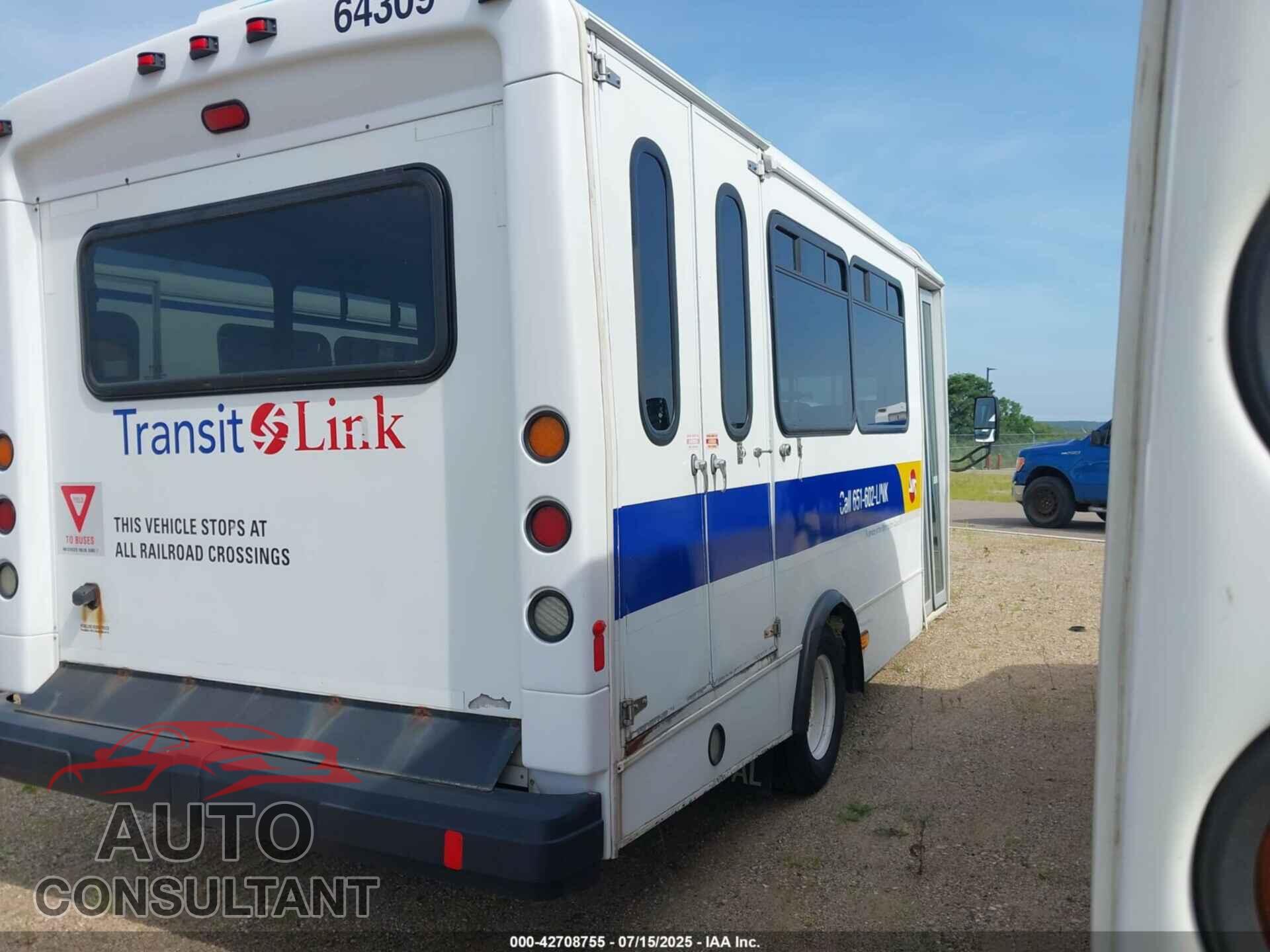 FORD ECONOLINE 2015 - 1FDEE4FL2FDA23826