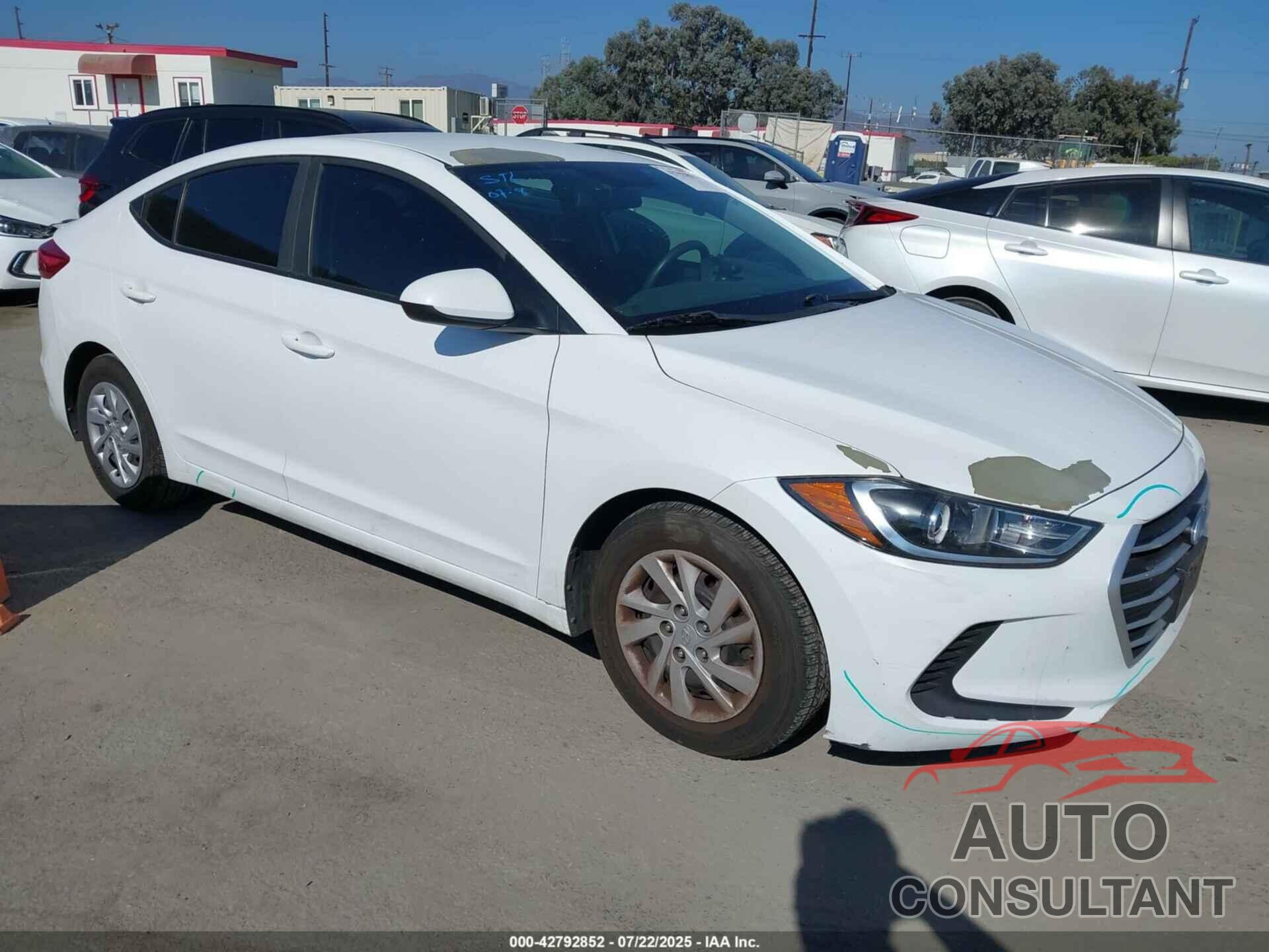 HYUNDAI ELANTRA 2018 - 5NPD74LF3JH325461