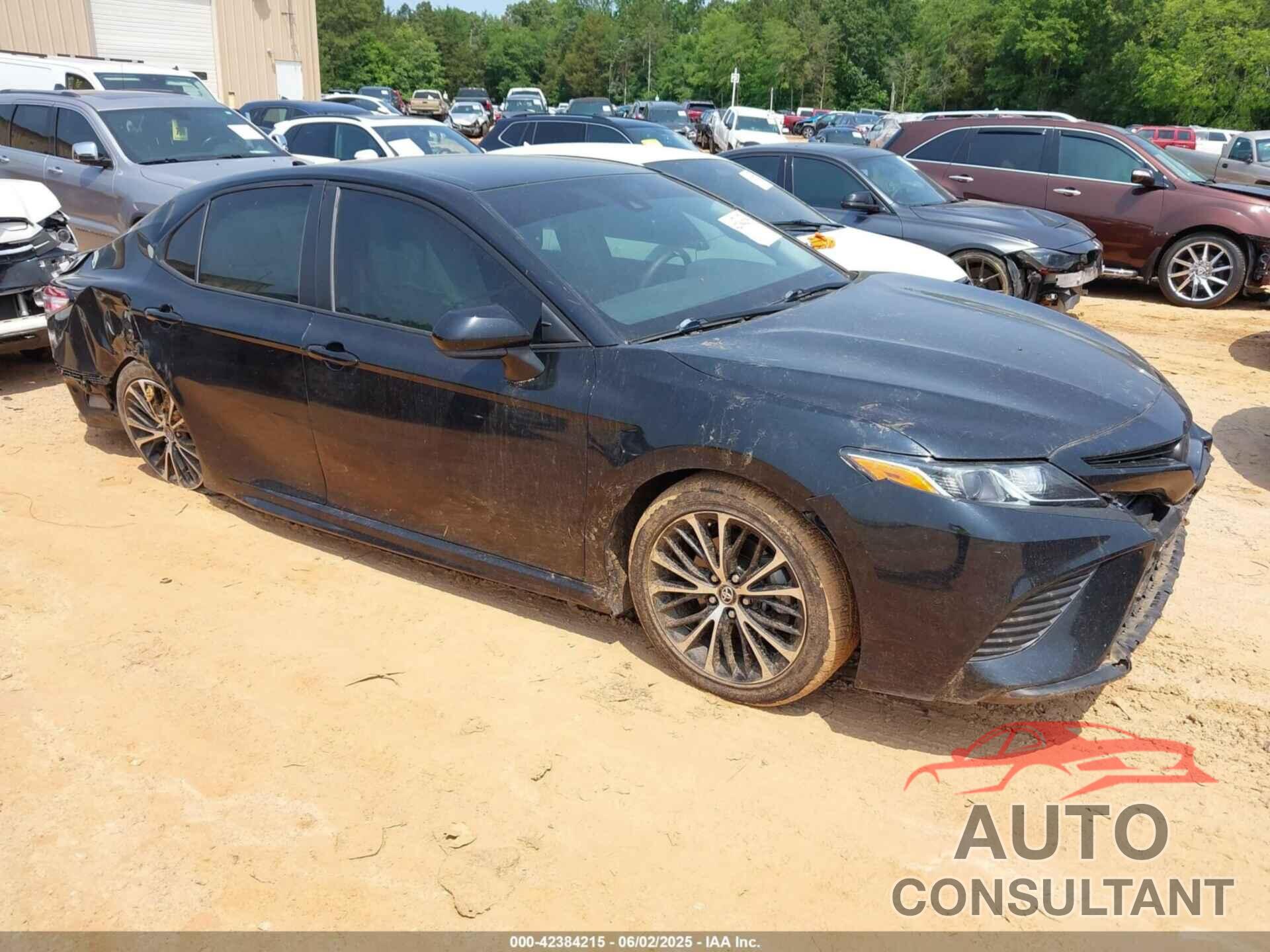 TOYOTA CAMRY 2020 - 4T1G11AK6LU328856