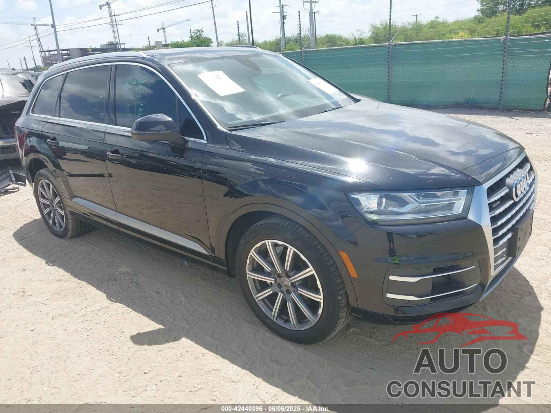 AUDI Q7 2018 - WA1LAAF77JD020903