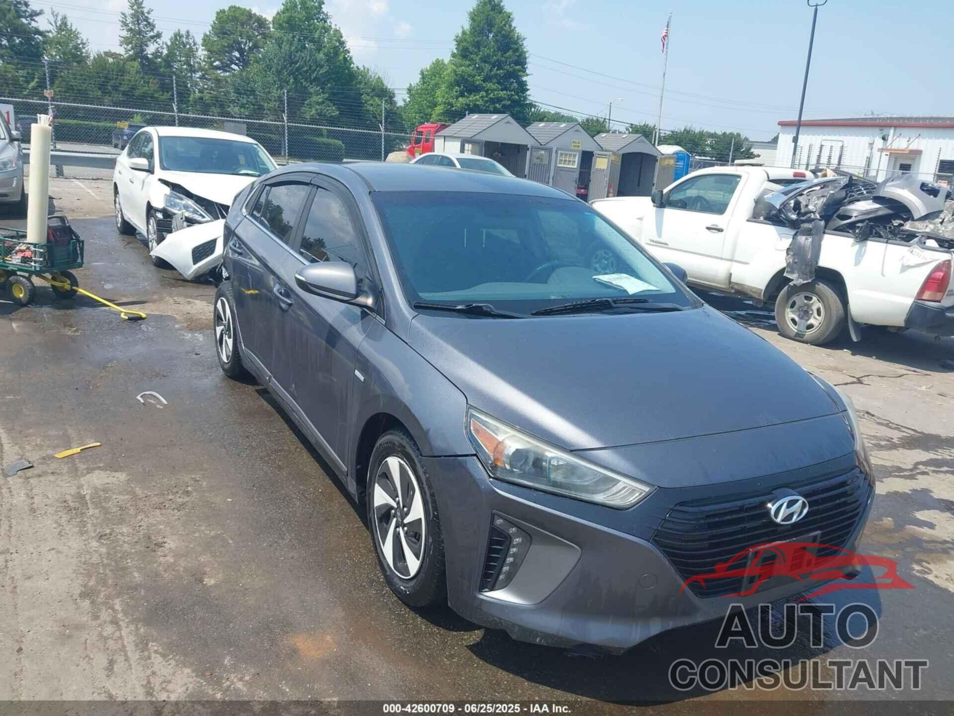 HYUNDAI IONIQ HYBRID 2017 - KMHC75LC7HU033346