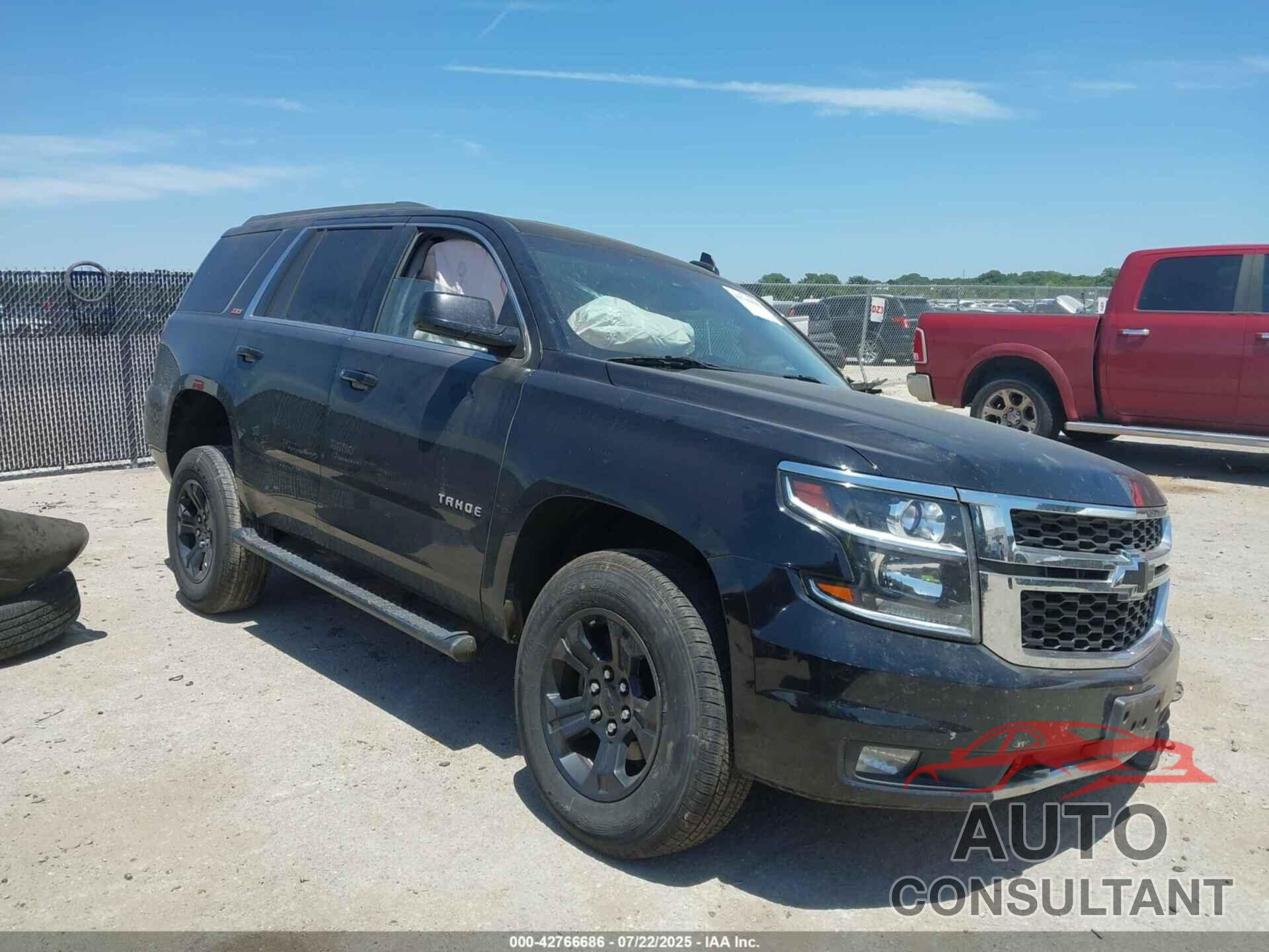 CHEVROLET TAHOE 2017 - 1GNSKBKC3HR251129