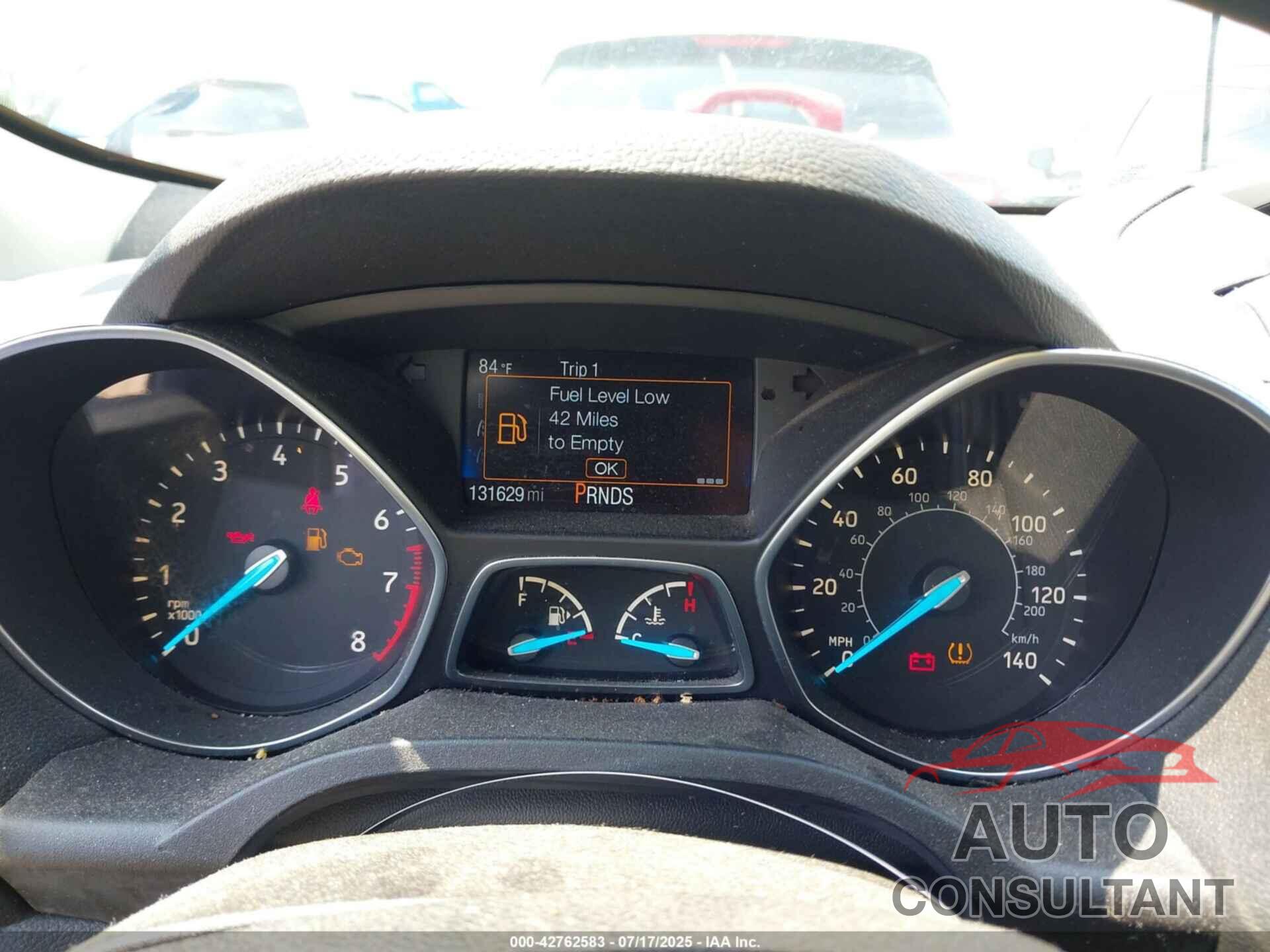 FORD ESCAPE 2018 - 1FMCU0GD7JUD35630
