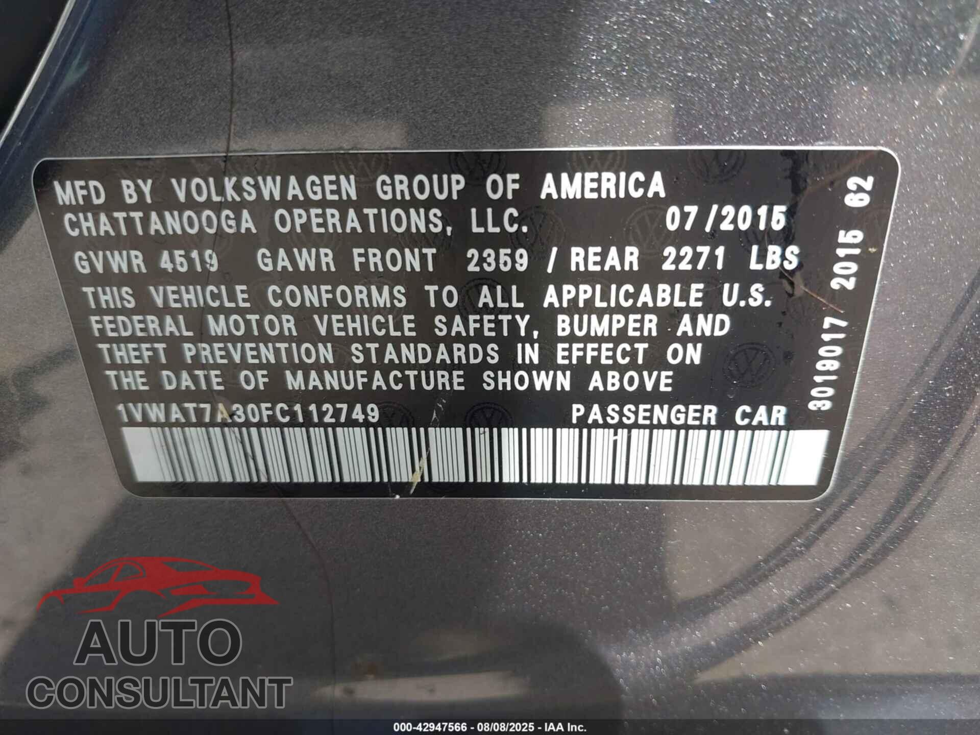 VOLKSWAGEN PASSAT 2015 - 1VWAT7A30FC112749