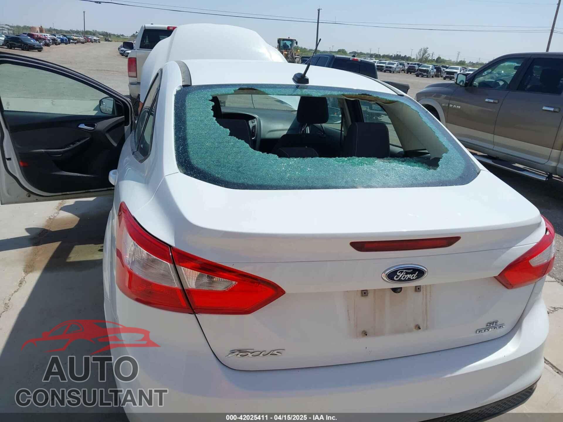 FORD FOCUS 2012 - 1FAHP3F25CL381667