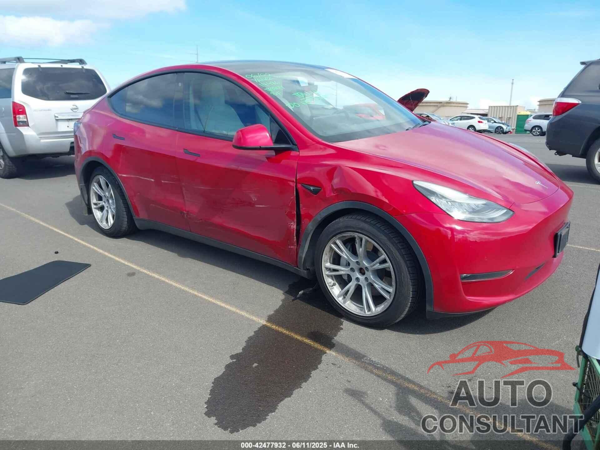 TESLA MODEL Y 2020 - 5YJYGDEF0LF039096