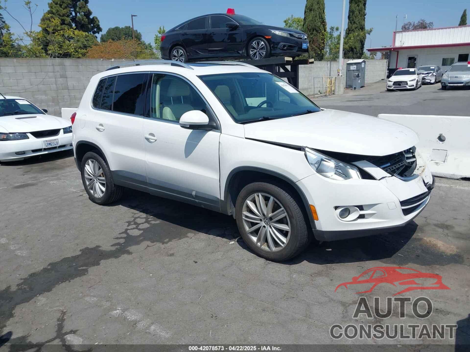 VOLKSWAGEN TIGUAN 2011 - WVGAV7AX5BW539512