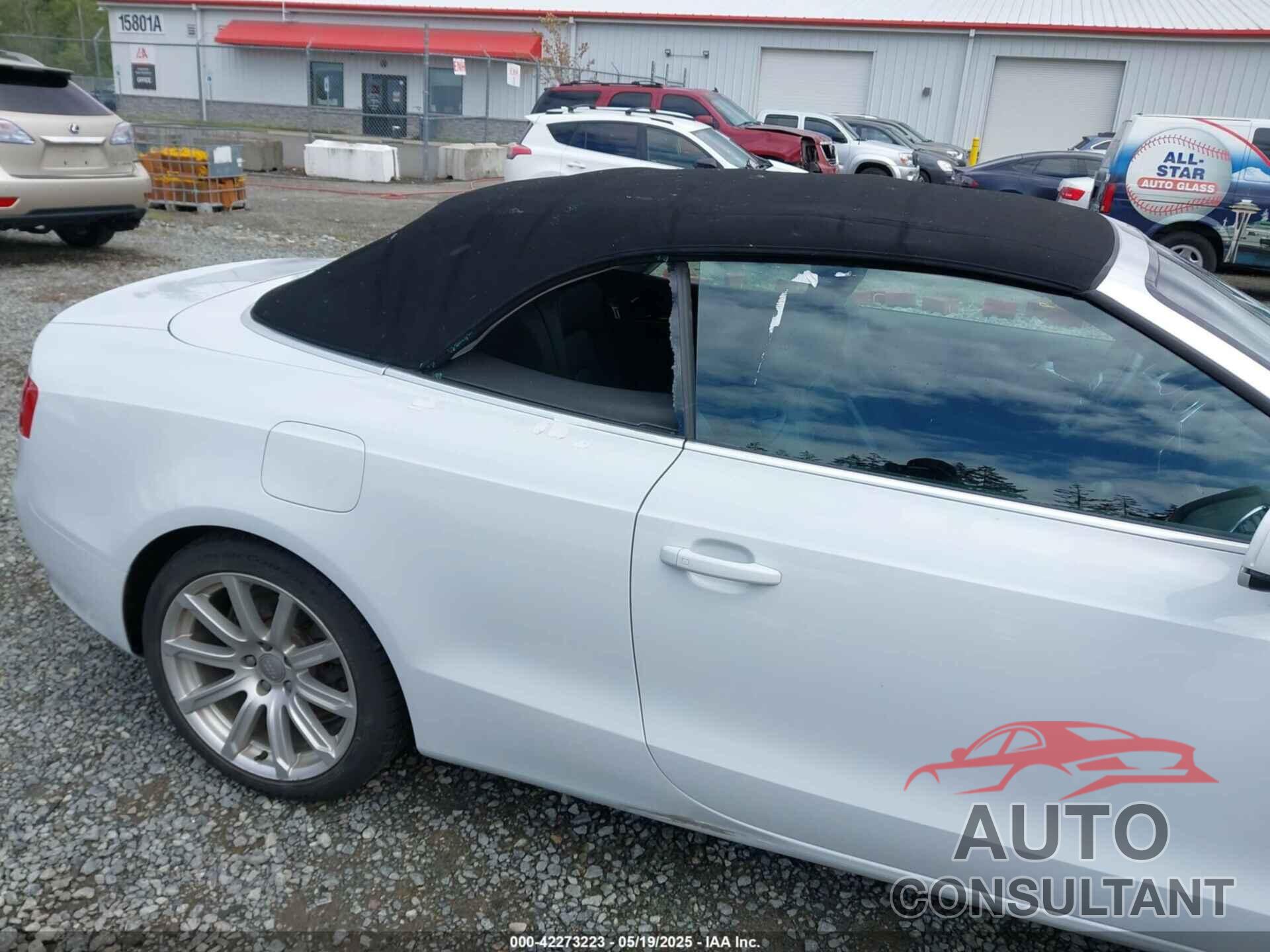 AUDI A5 2012 - WAULFAFH8CN001948
