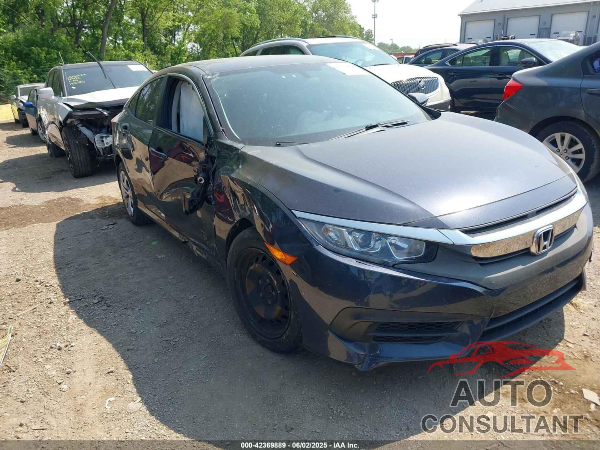 HONDA CIVIC 2018 - 2HGFC2F50JH597861