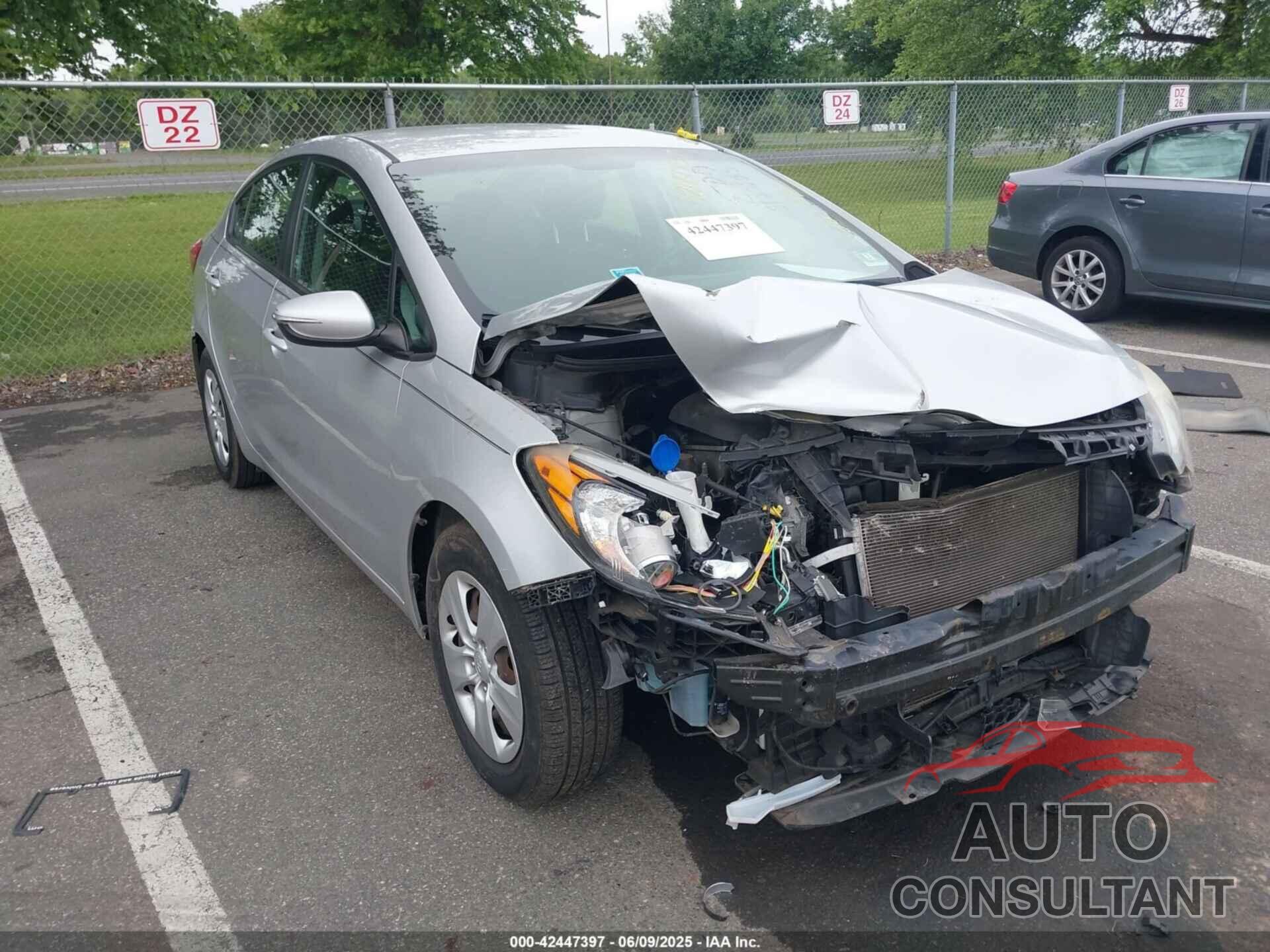 KIA FORTE 2016 - KNAFX4A65G5498299