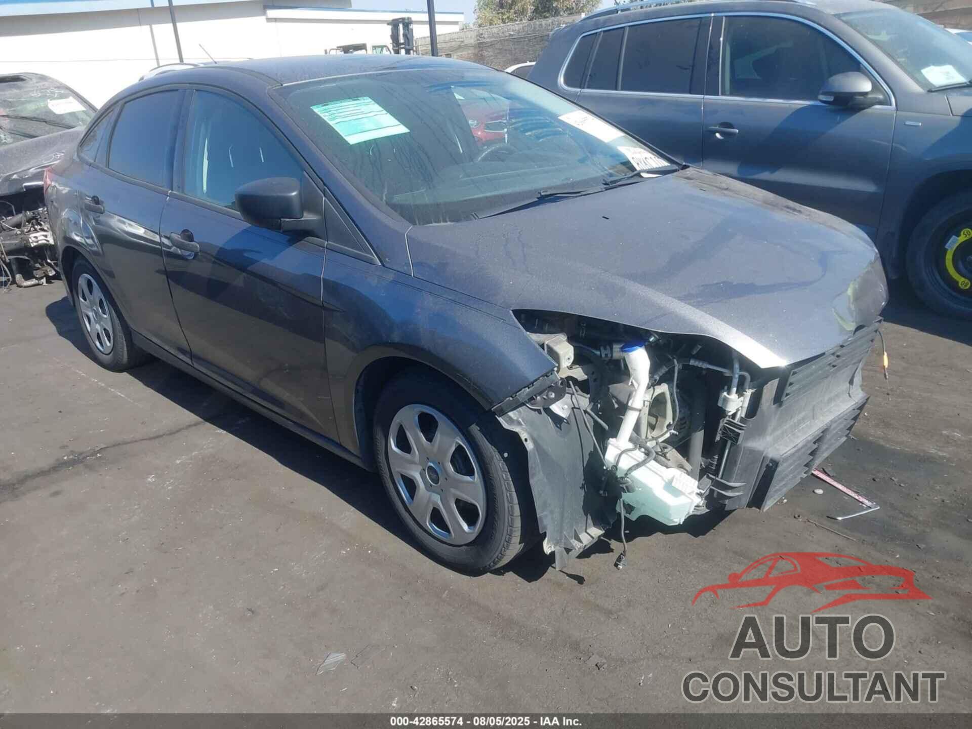 FORD FOCUS 2012 - 1FAHP3E22CL166197