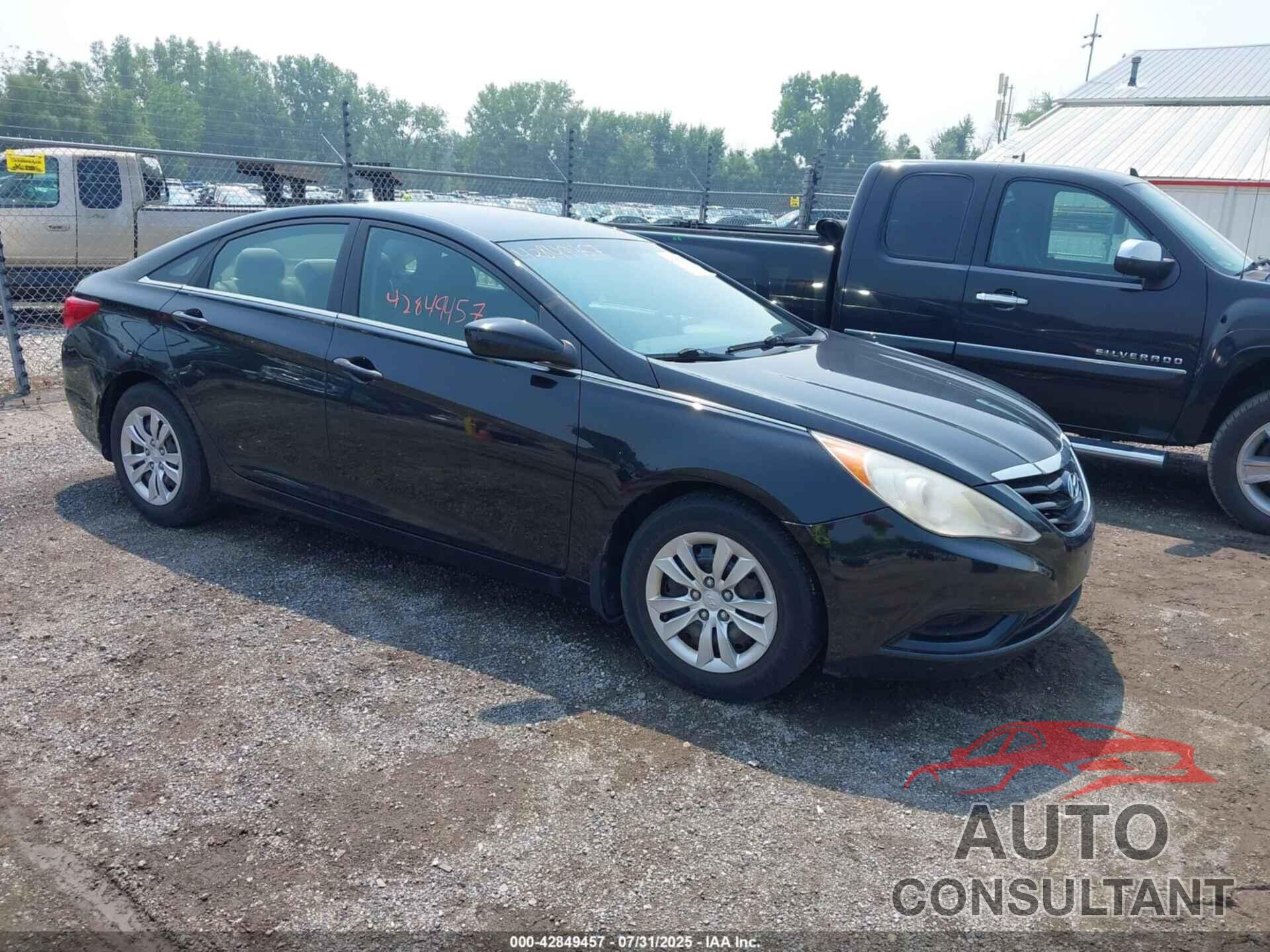 HYUNDAI SONATA 2011 - 5NPEB4AC0BH145805