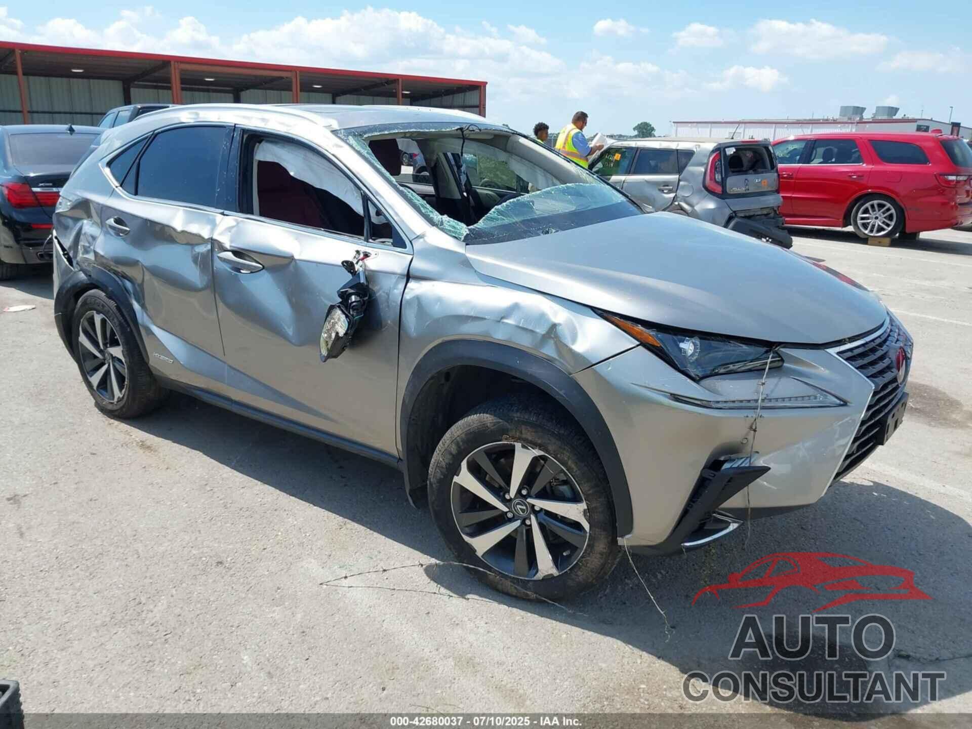 LEXUS NX 300H 2020 - JTJGJRDZ9L5005033