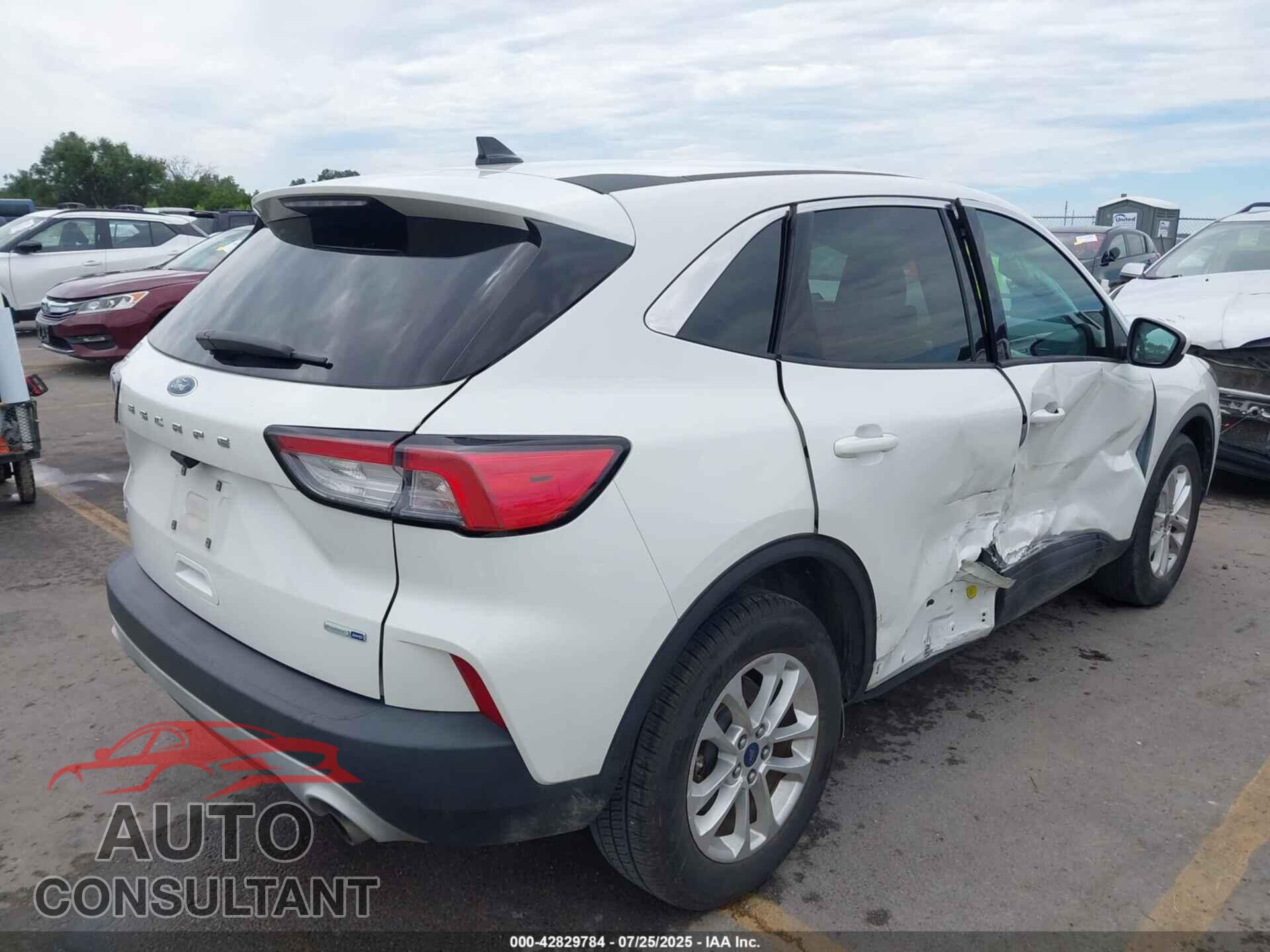 FORD ESCAPE 2020 - 1FMCU9G60LUA38661