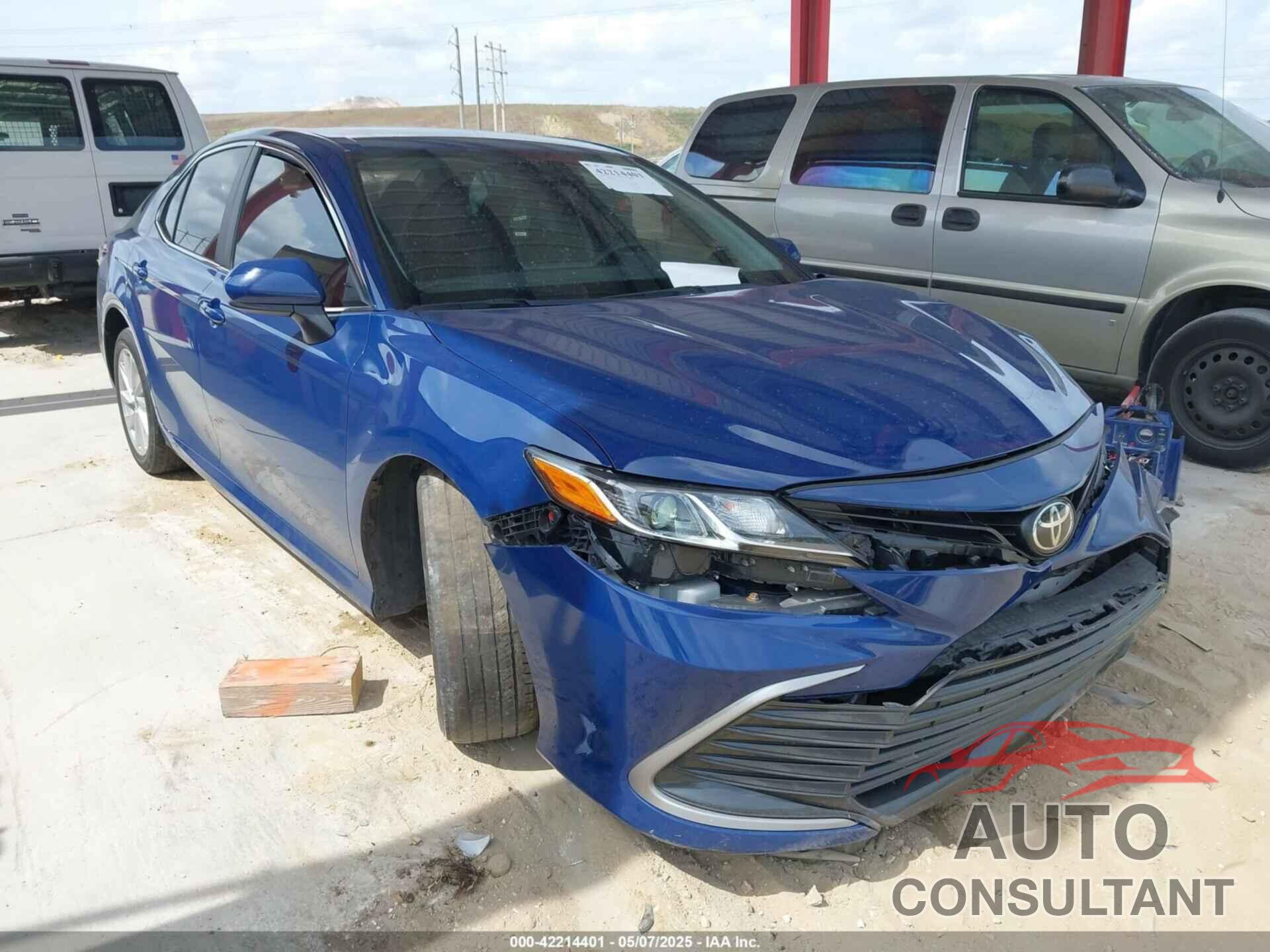 TOYOTA CAMRY 2023 - 4T1C11AK2PU081310