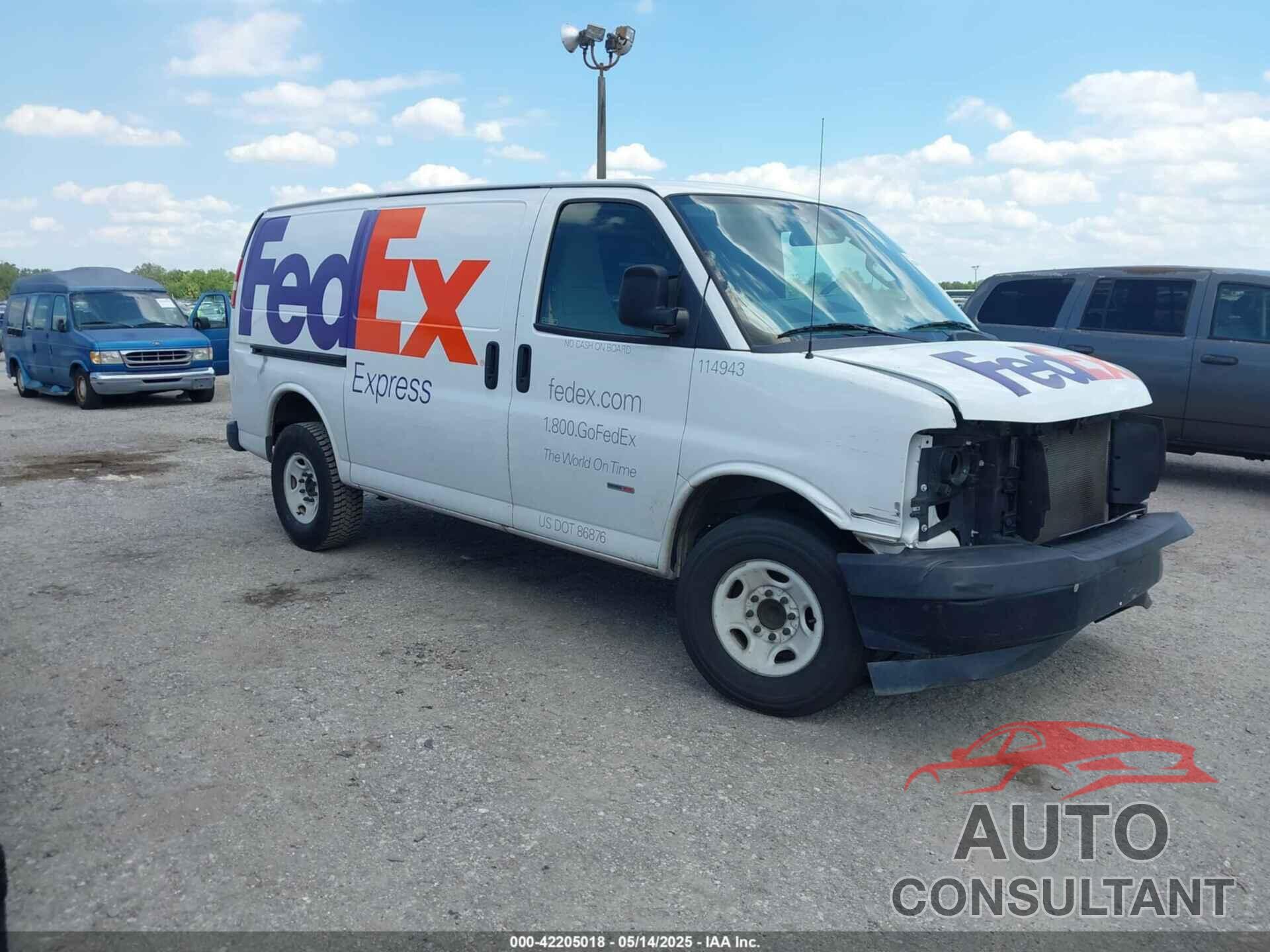 CHEVROLET EXPRESS 2500 2017 - 1GCWGAF19H1323772