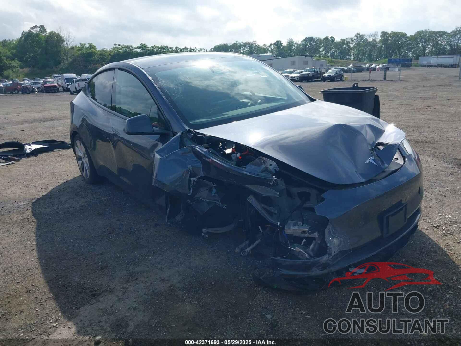 TESLA MODEL Y 2023 - 7SAYGDEE2PA190227