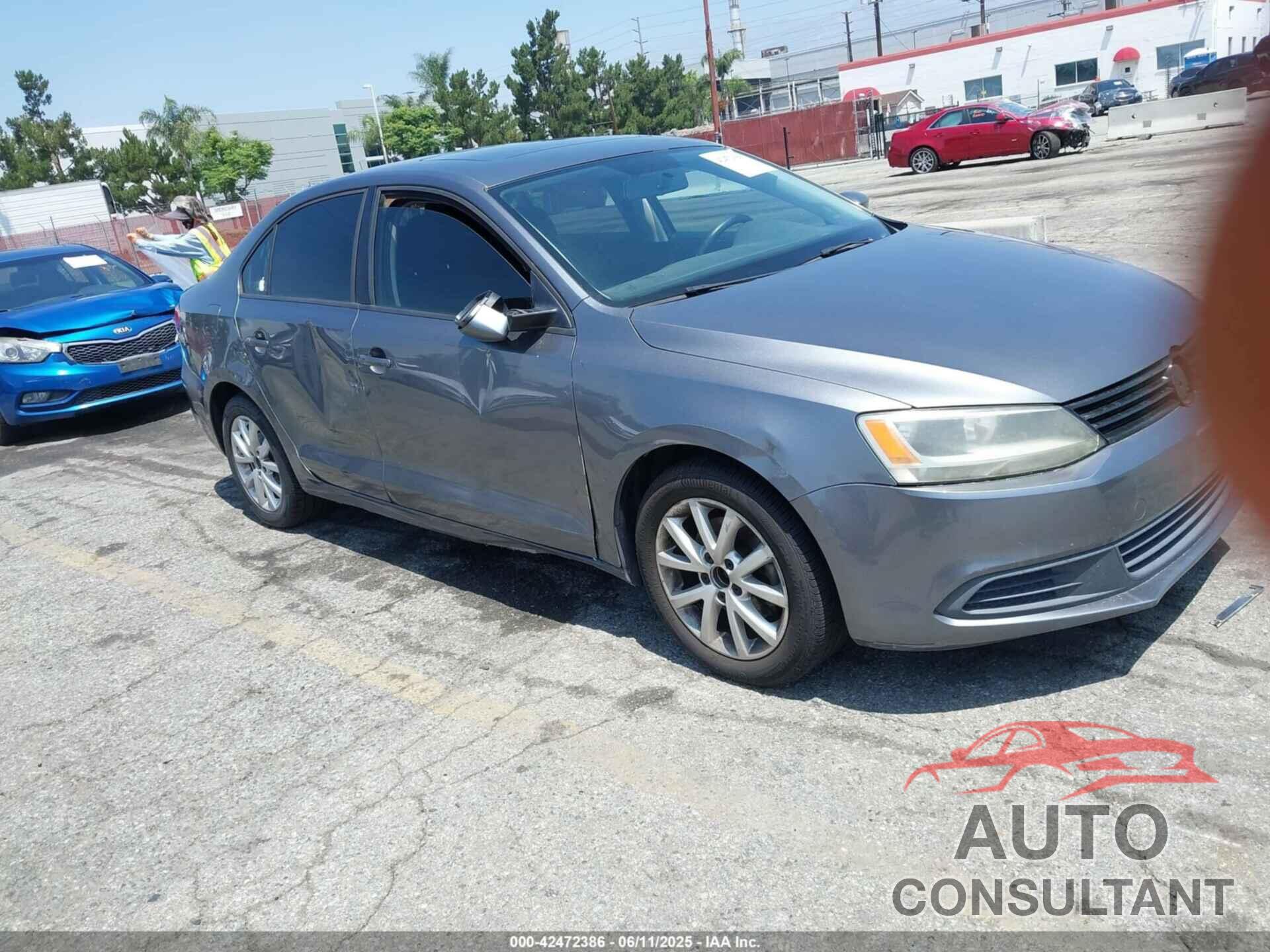 VOLKSWAGEN JETTA 2011 - 3VWDZ7AJ5BM384684