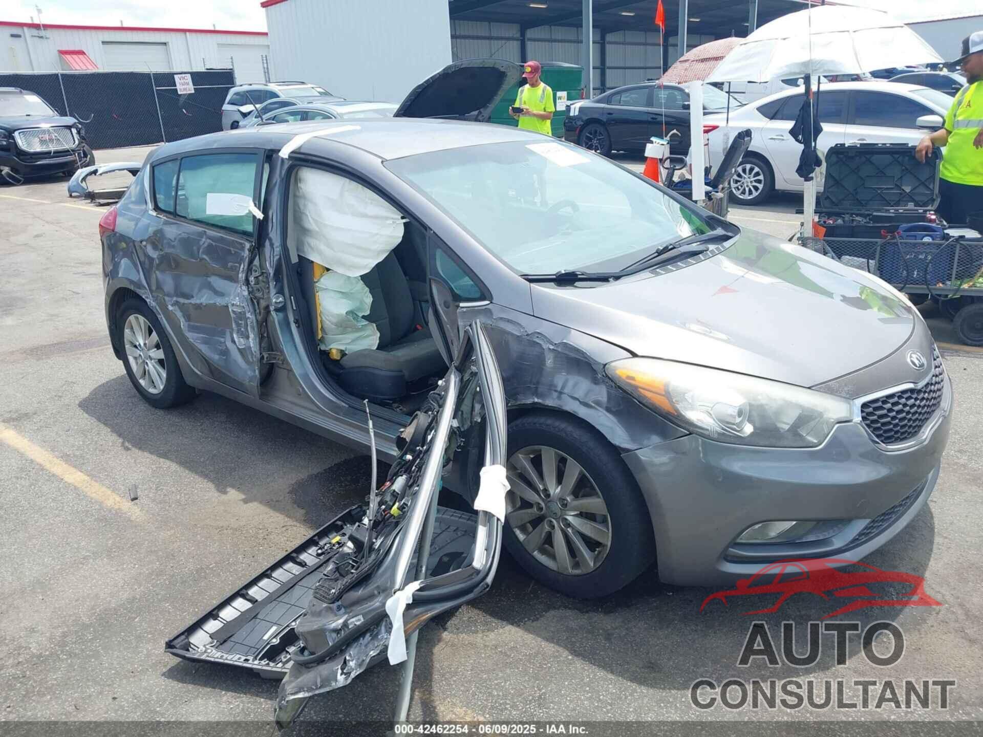KIA FORTE 2014 - KNAFX5A88E5232845