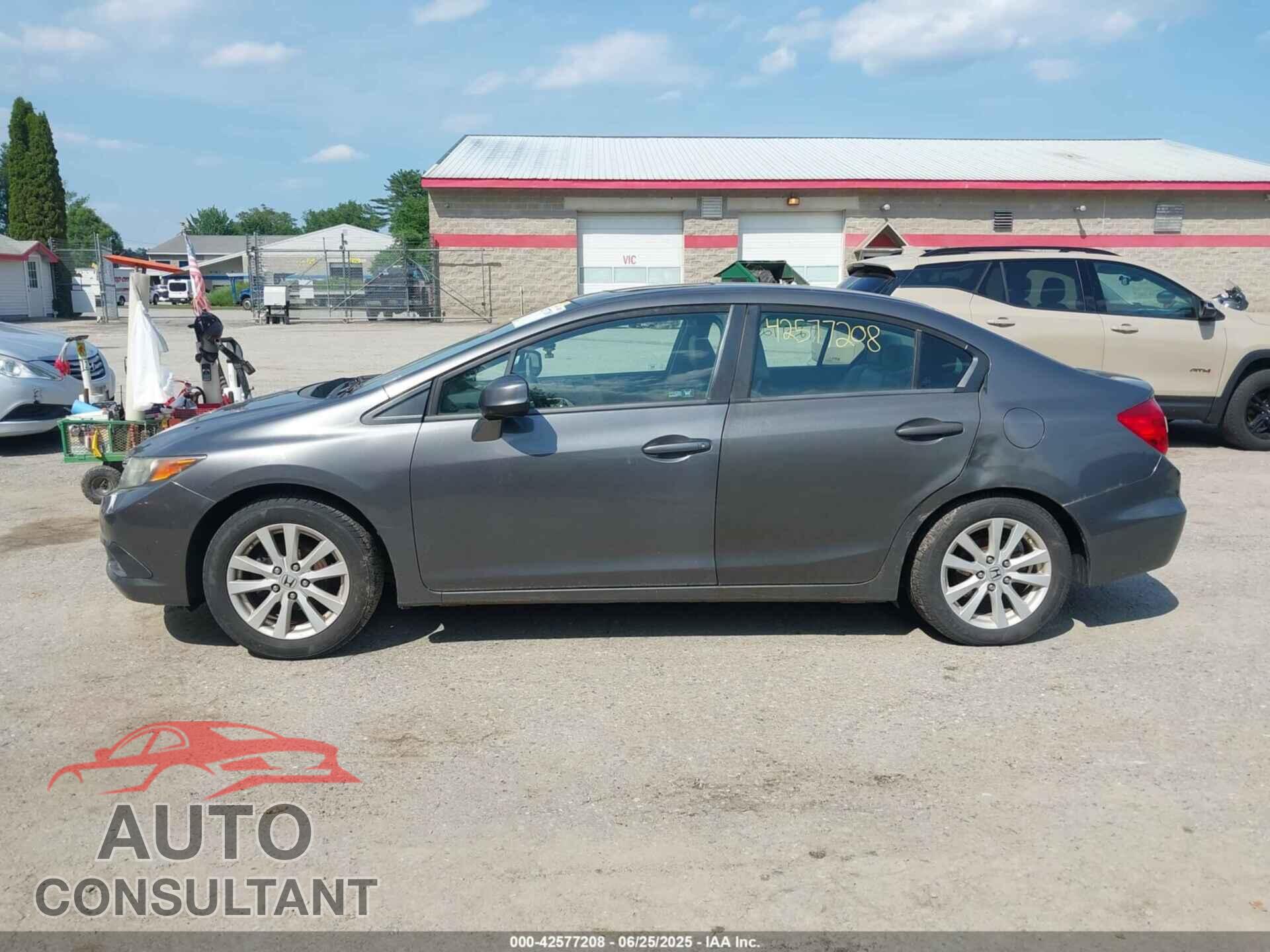 HONDA CIVIC 2012 - 2HGFB2F93CH331419