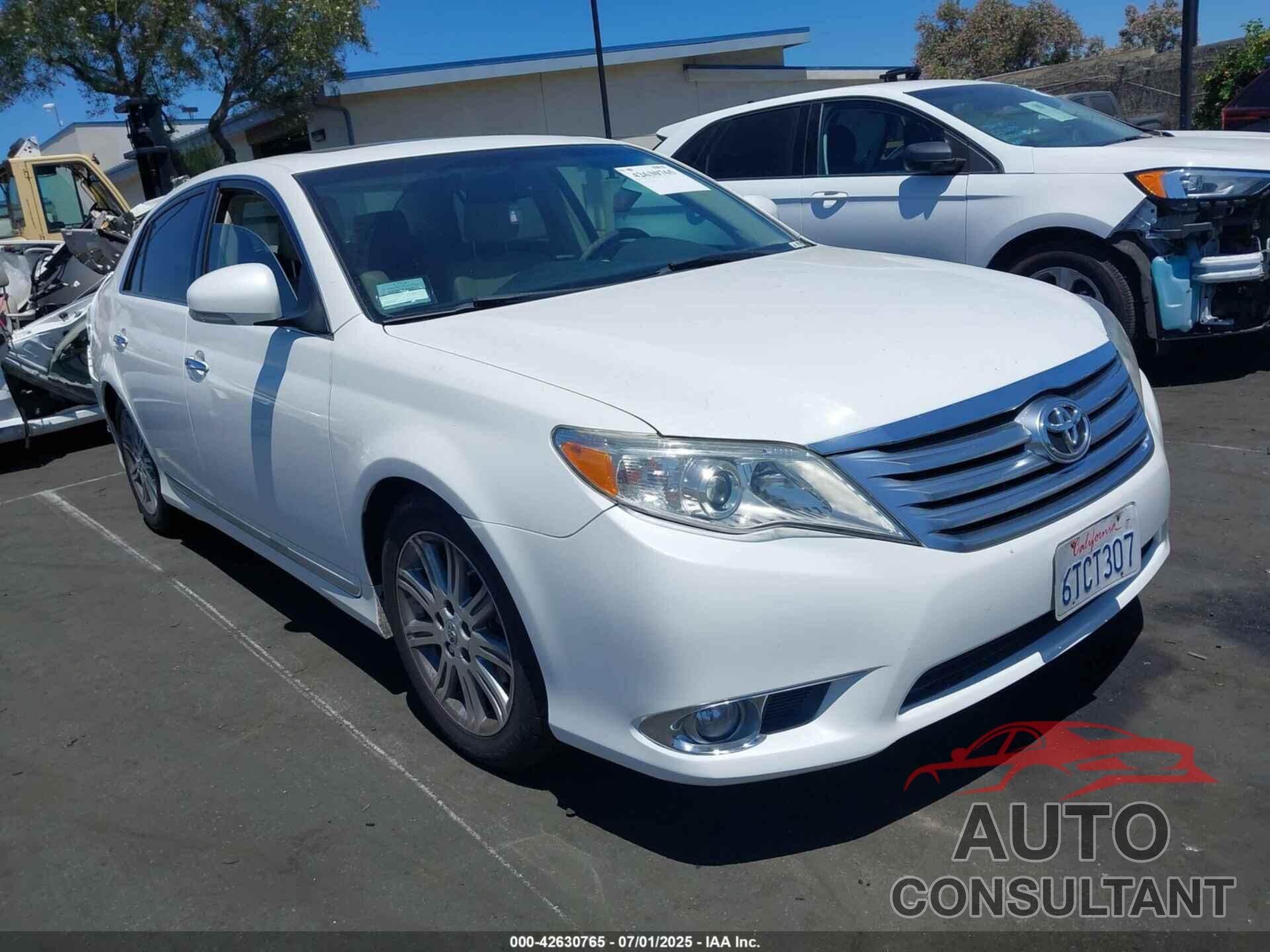 TOYOTA AVALON 2011 - 4T1BK3DB0BU420249