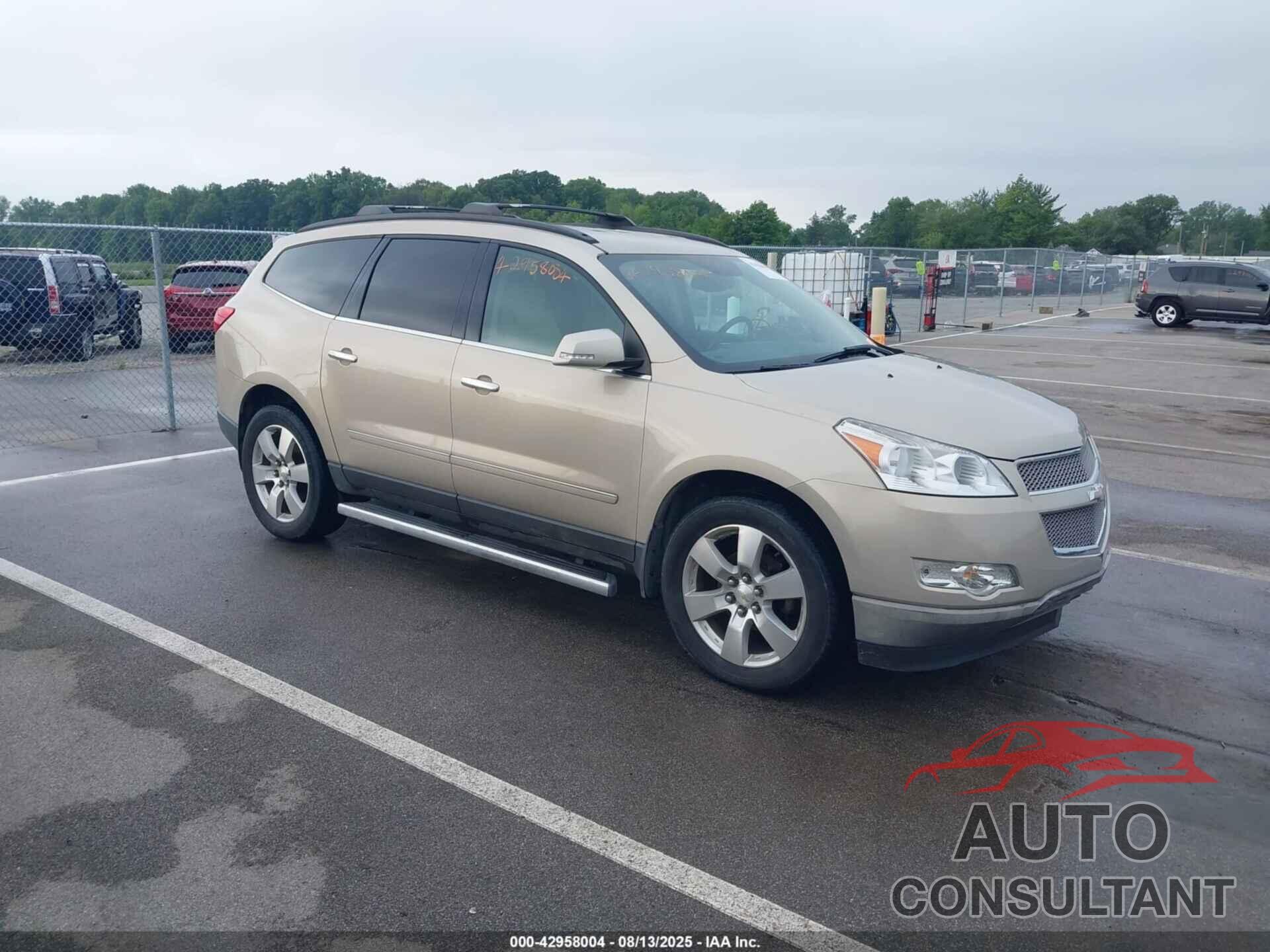 CHEVROLET TRAVERSE 2012 - 1GNKRLED3CJ175800