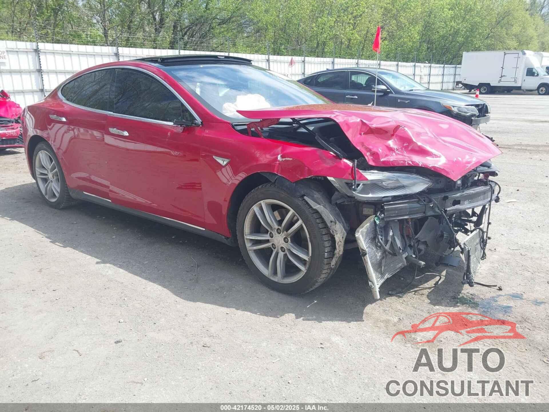 TESLA MODEL S 2014 - 5YJSA1H14EFP63897