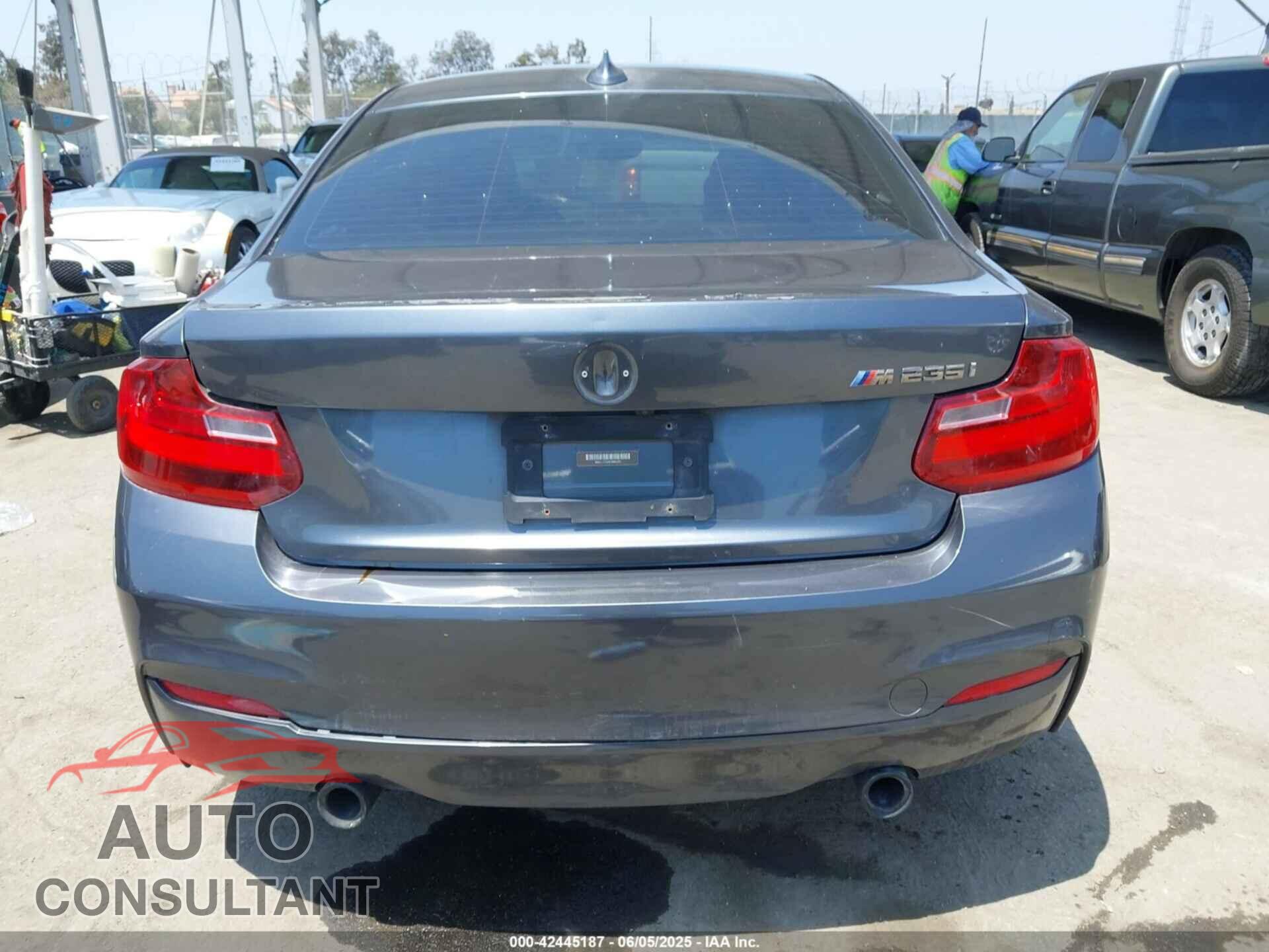BMW M235 2014 - WBA1J7C54EVW84351