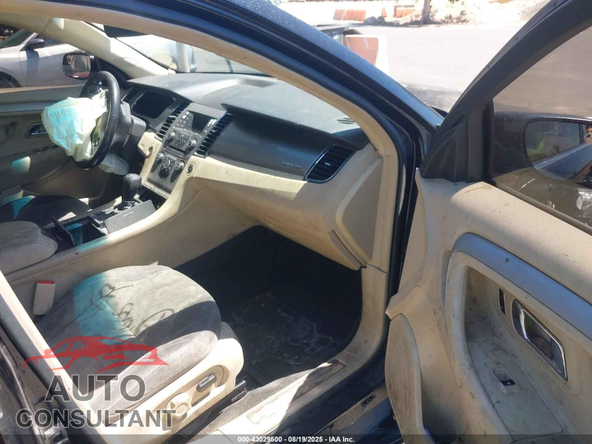 FORD TAURUS 2017 - 1FAHP2E87HG127085