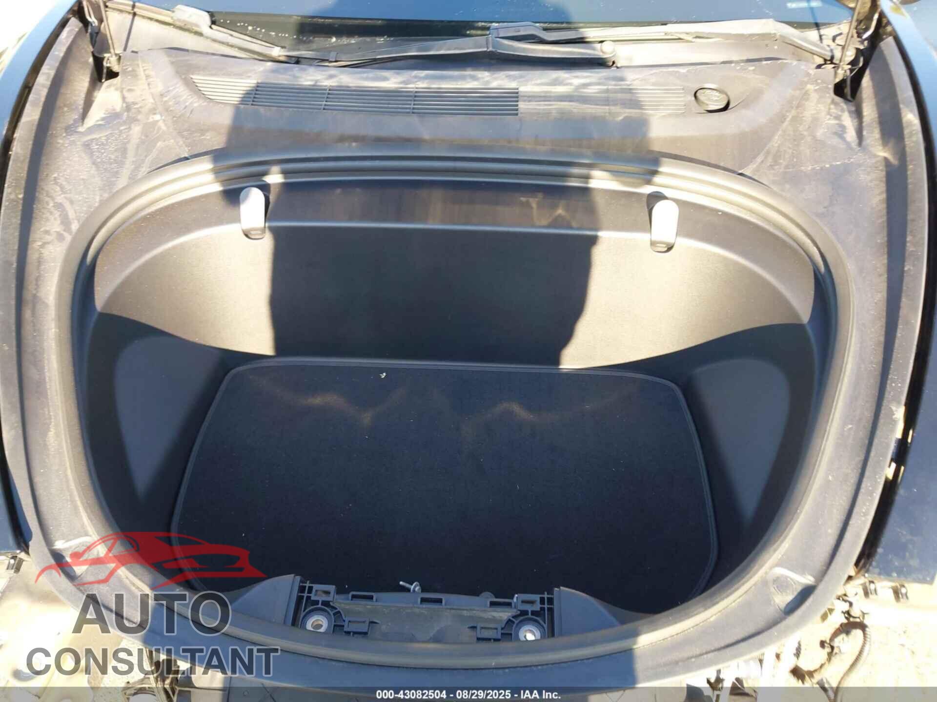 TESLA MODEL 3 2018 - 5YJ3E1EA8JF152505
