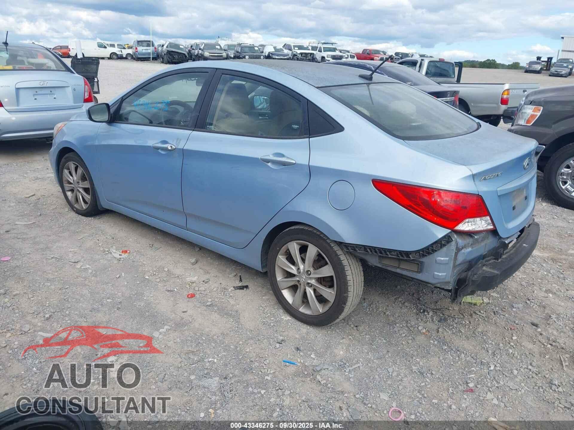 HYUNDAI ACCENT 2013 - KMHCU4AE7DU374876