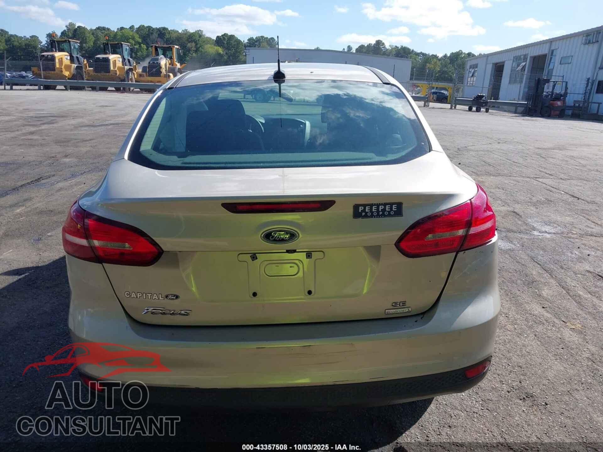 FORD FOCUS 2018 - 1FADP3FEXJL210077