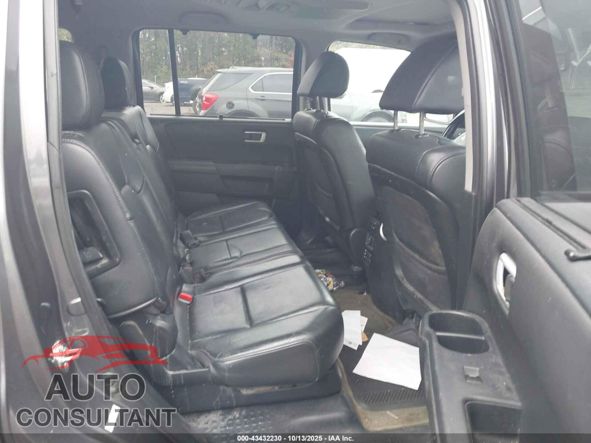 HONDA PILOT 2014 - 5FNYF4H9XEB032488