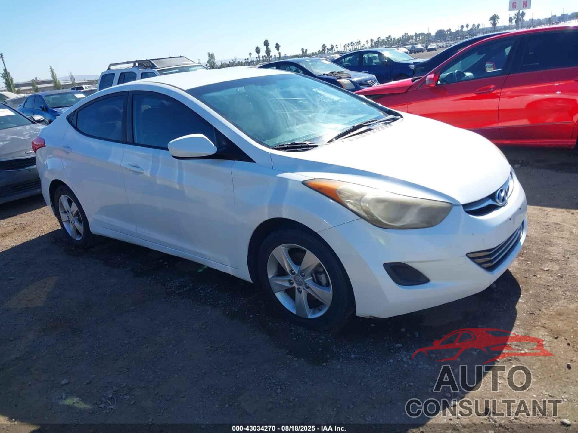 HYUNDAI ELANTRA 2013 - 5NPDH4AE8DH364719