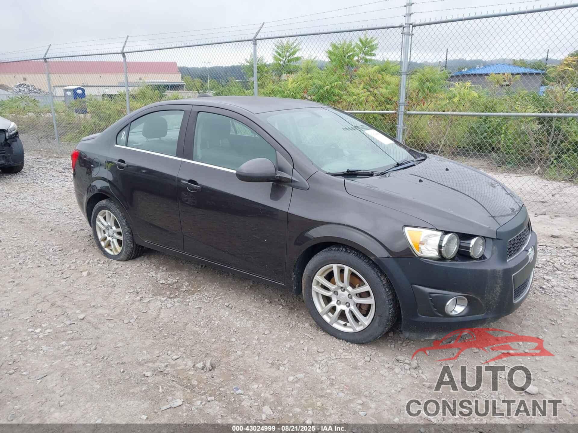 CHEVROLET SONIC 2016 - 1G1JC5SG9G4115601