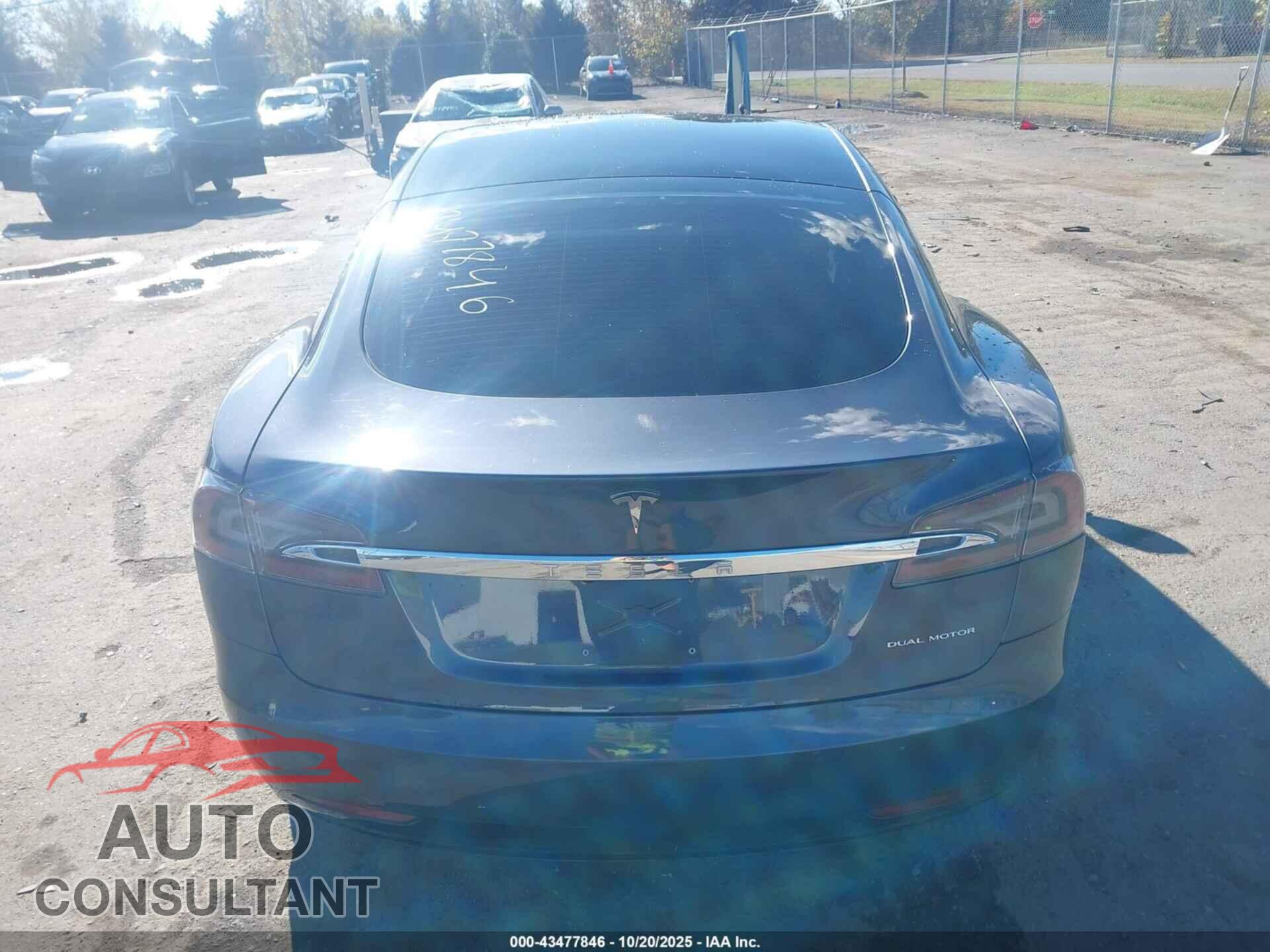 TESLA MODEL S 2020 - 5YJSA1E20LF399729