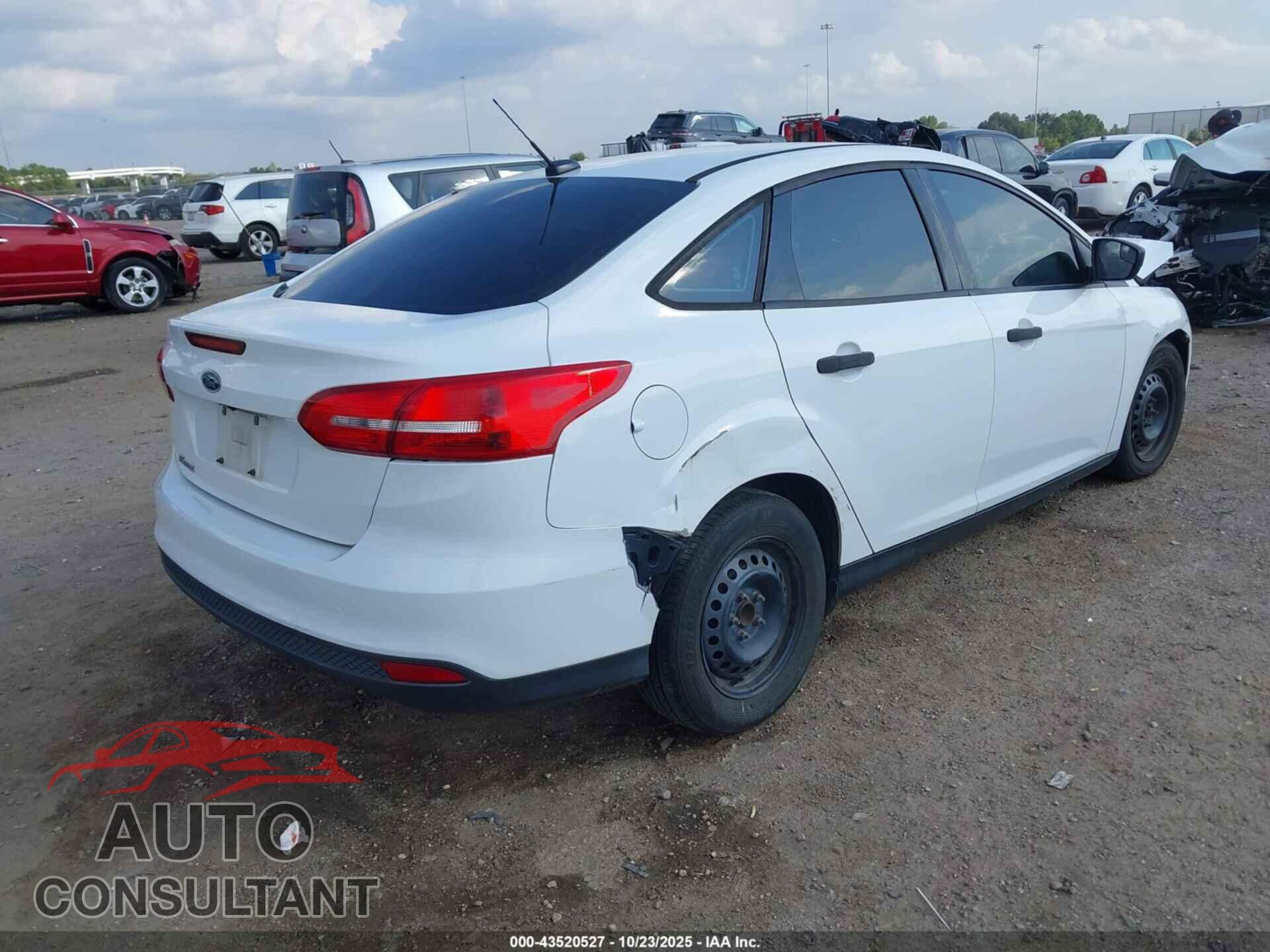 FORD FOCUS 2017 - 1FADP3E22HL277645
