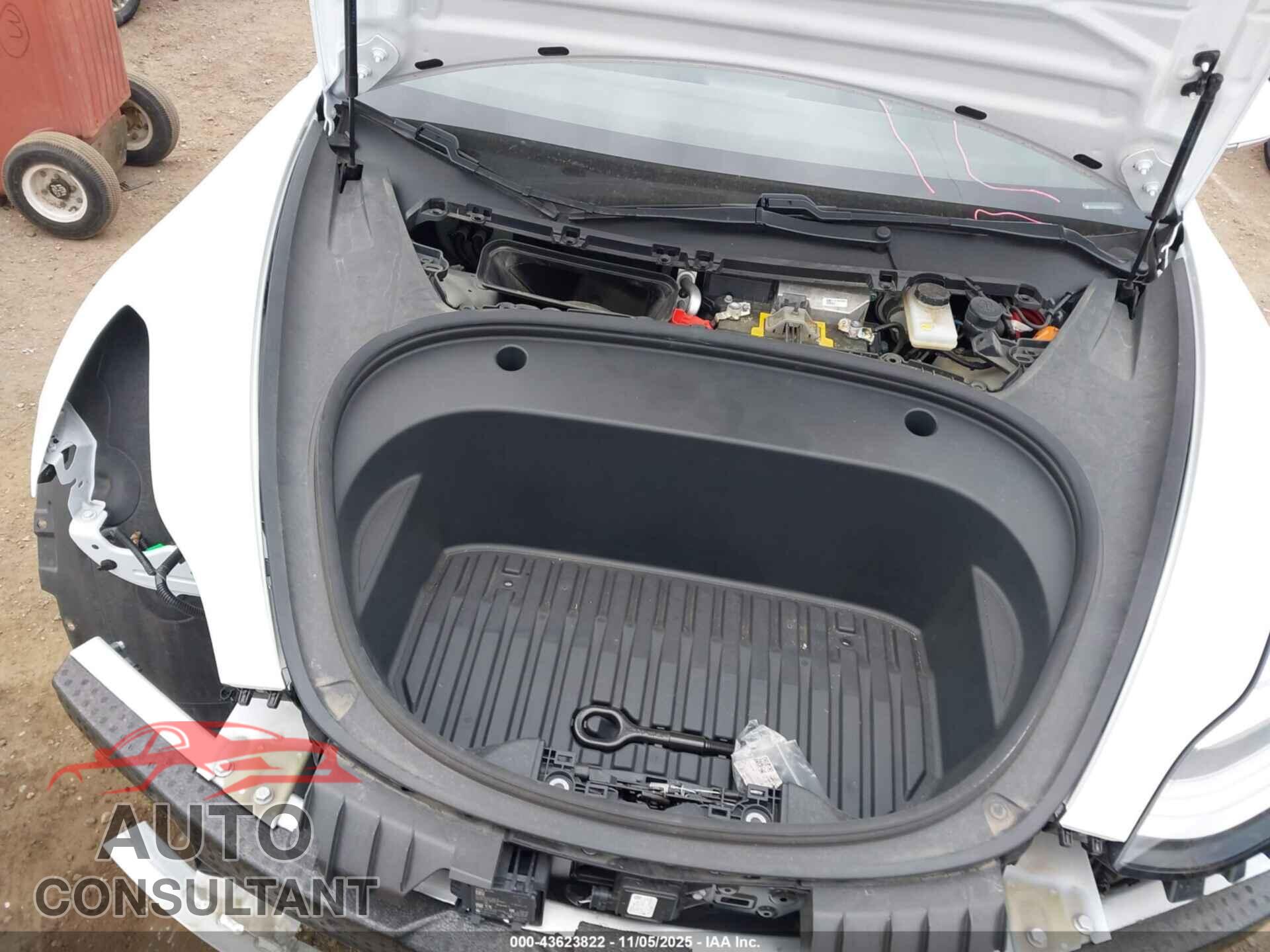 TESLA MODEL 3 2020 - 5YJ3E1EBXLF795563