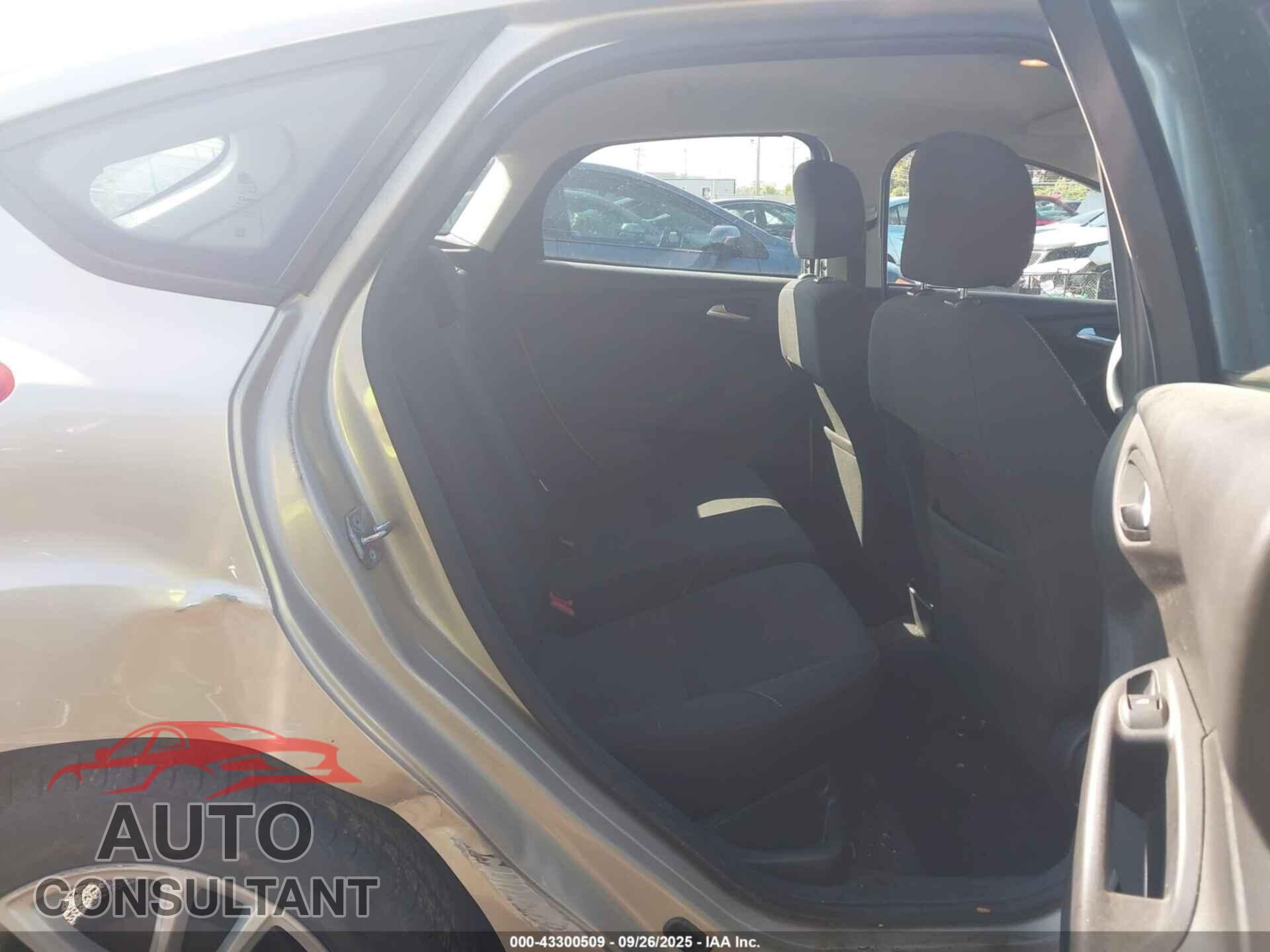 FORD FOCUS 2017 - 1FADP3K27HL340307