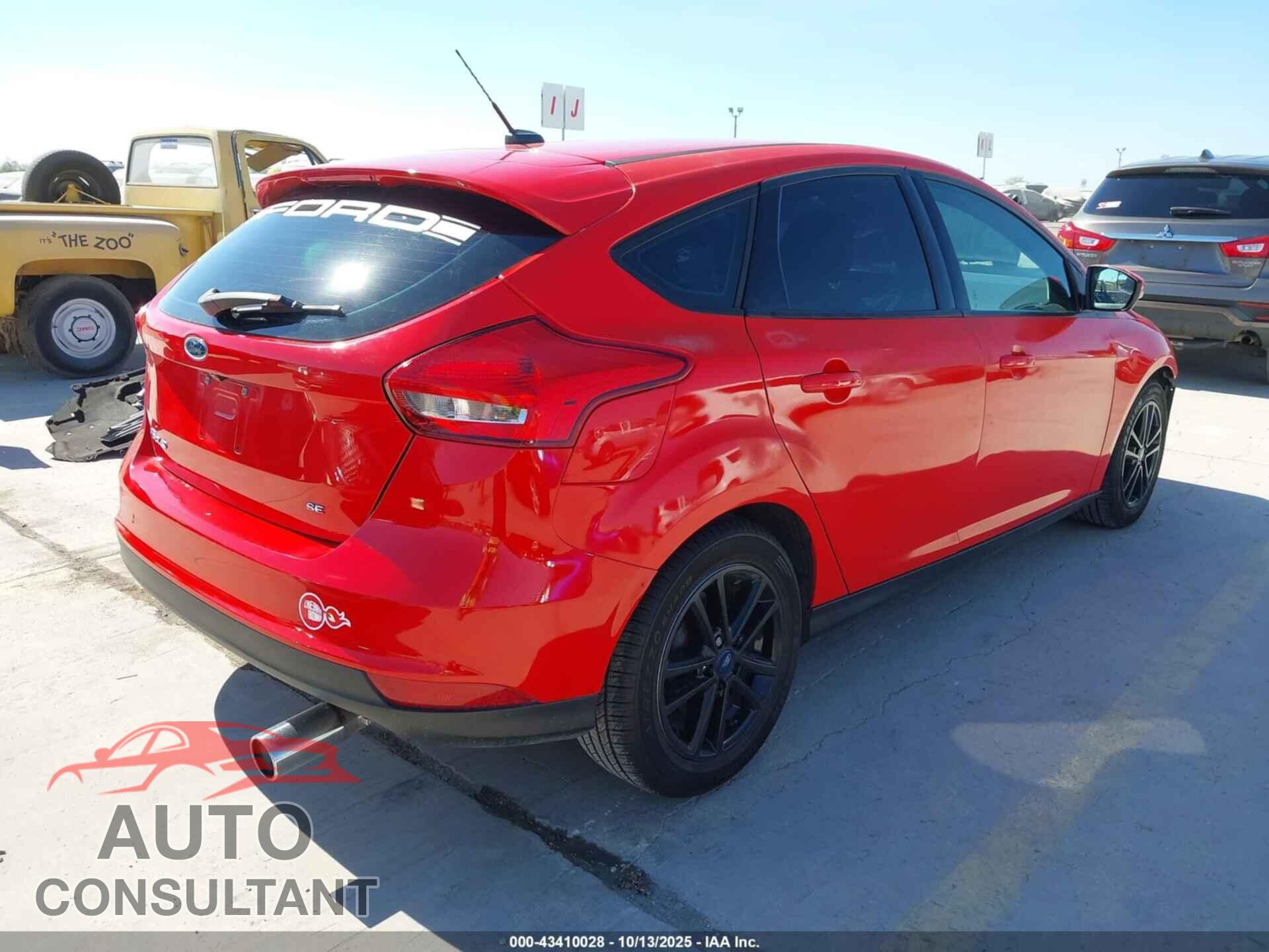 FORD FOCUS 2017 - 1FADP3K23HL231911