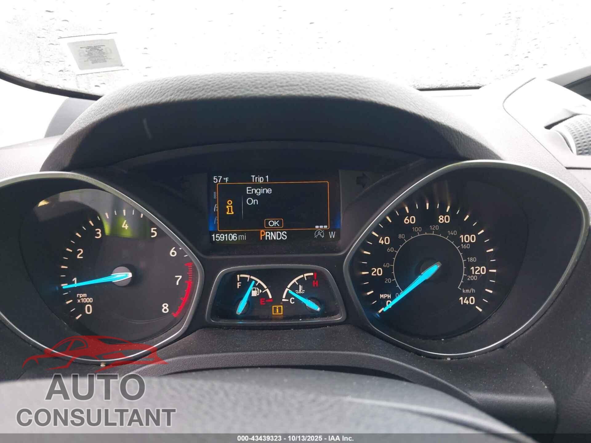 FORD ESCAPE 2017 - 1FMCU0G92HUB67255